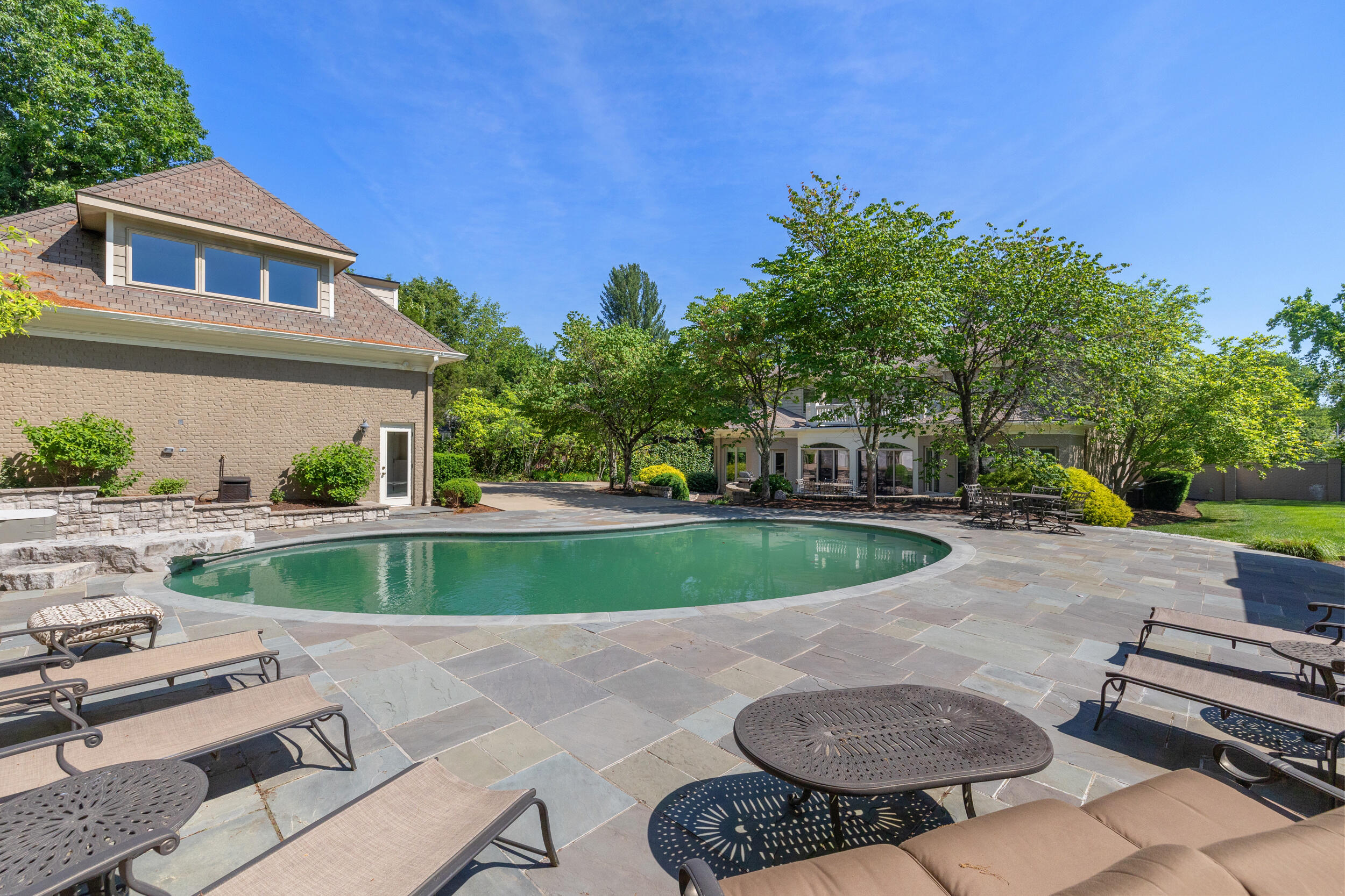 1732-1736 Richmond Road