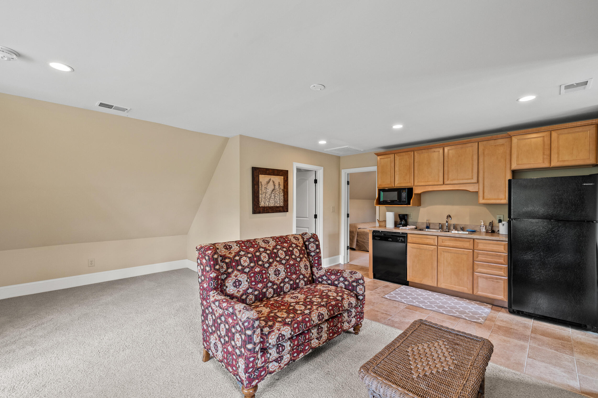 1732-1736 Richmond Road