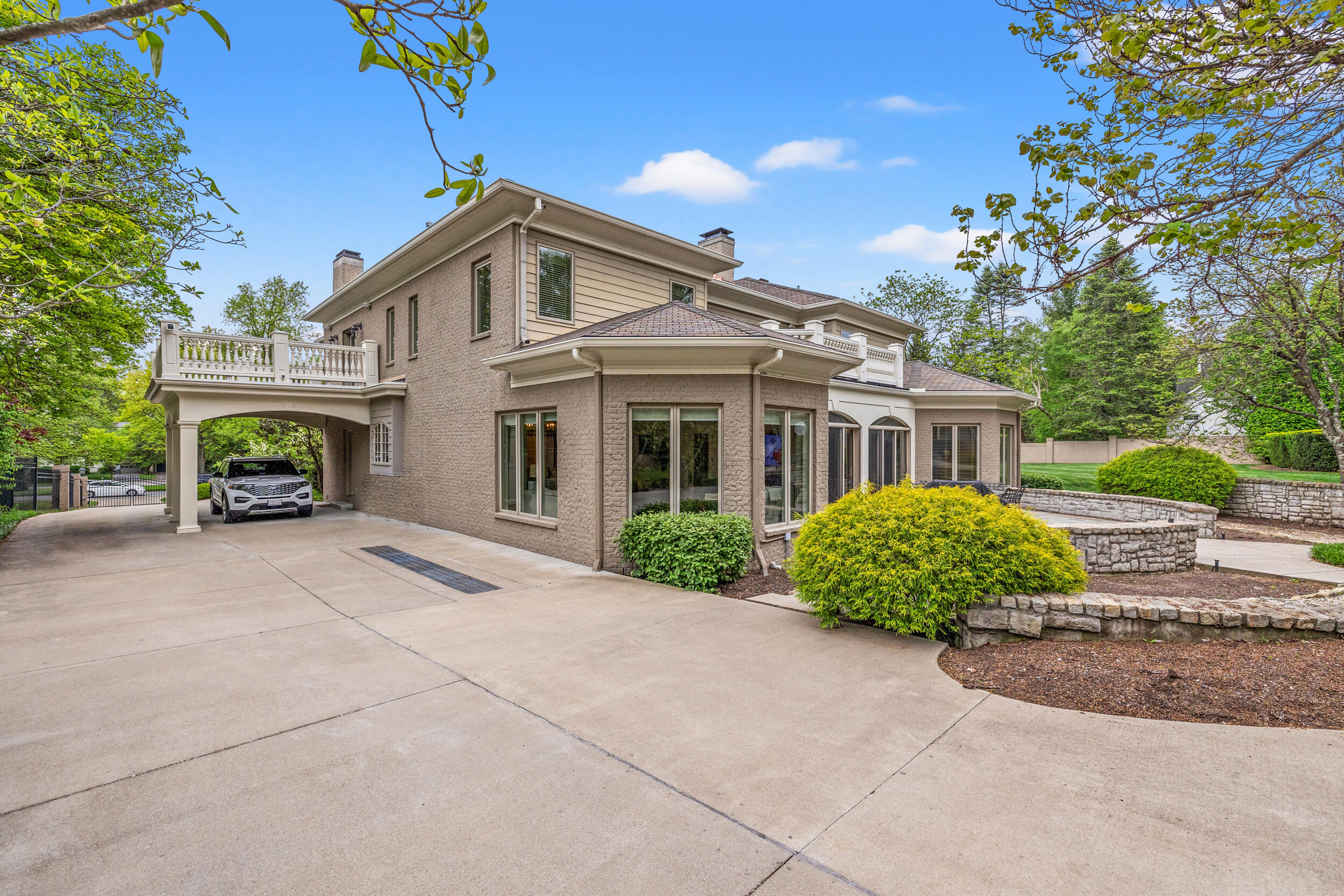 1732-1736 Richmond Road