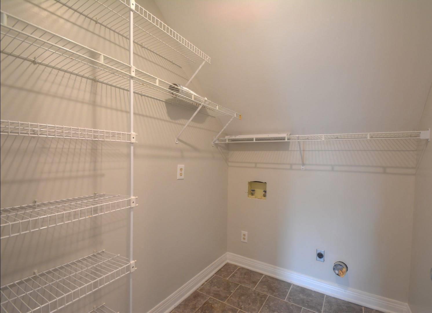 4633 Longbridge Lane