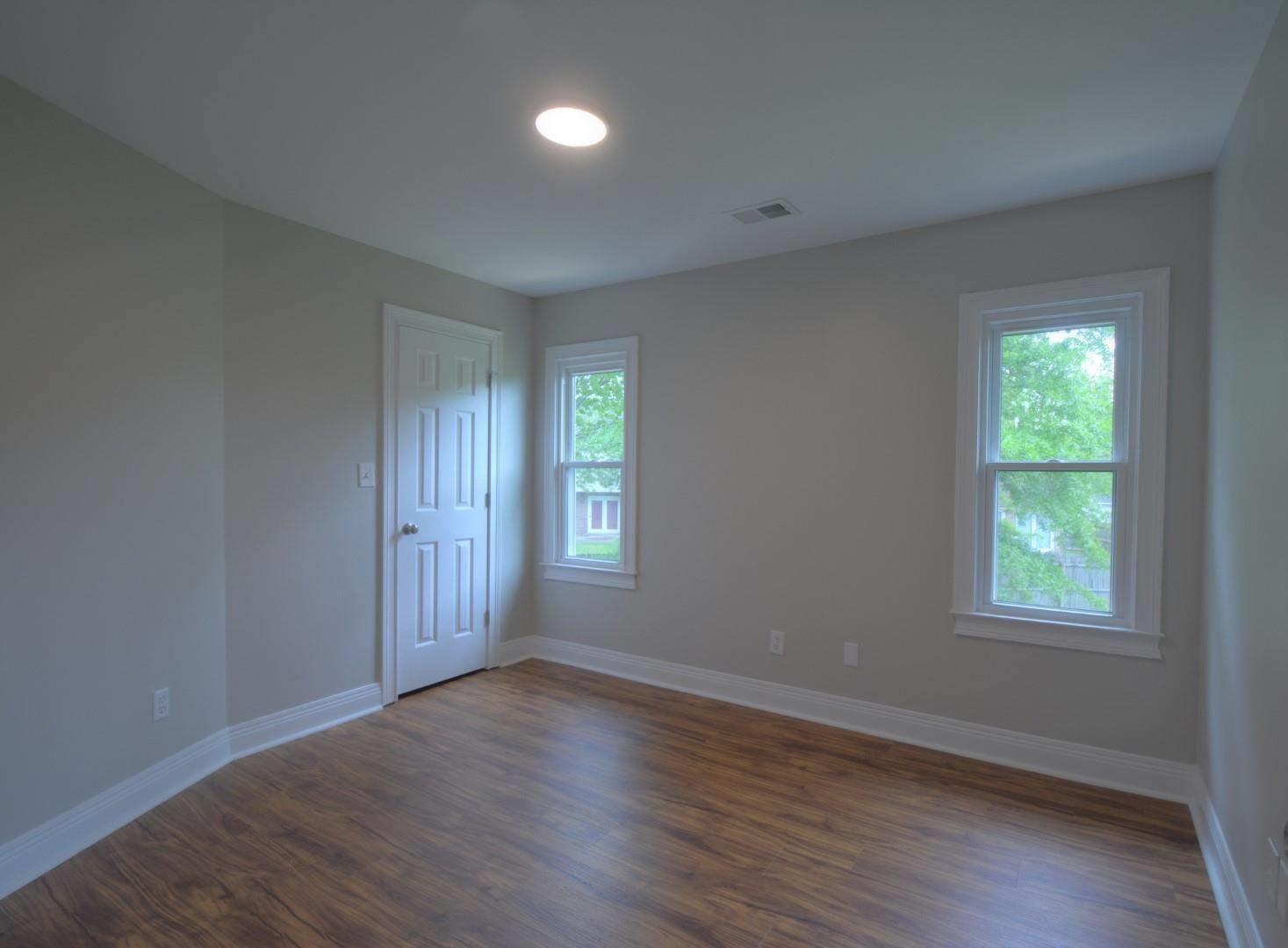 4633 Longbridge Lane