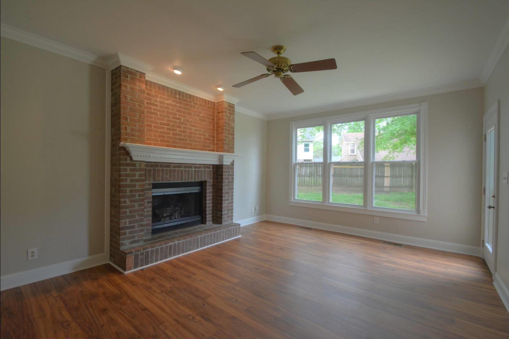 4633 Longbridge Lane