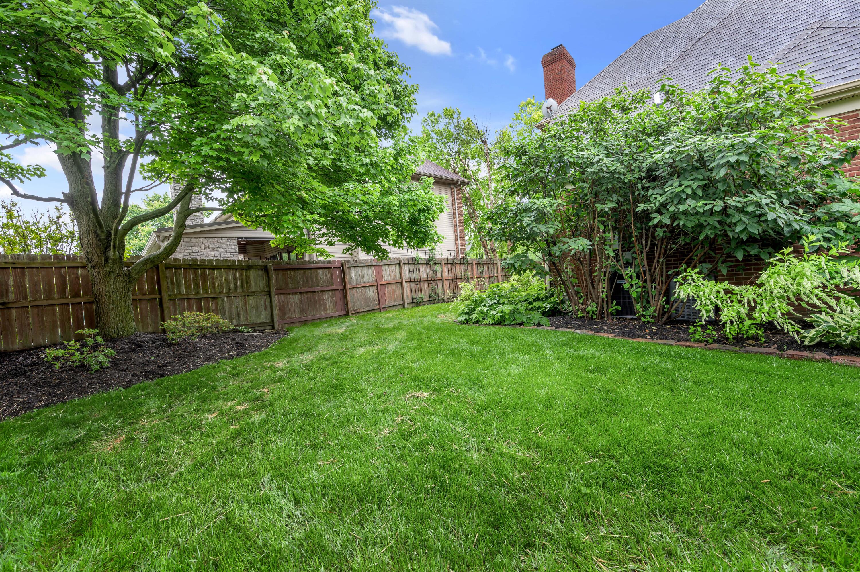 4304 Creek Valley Way