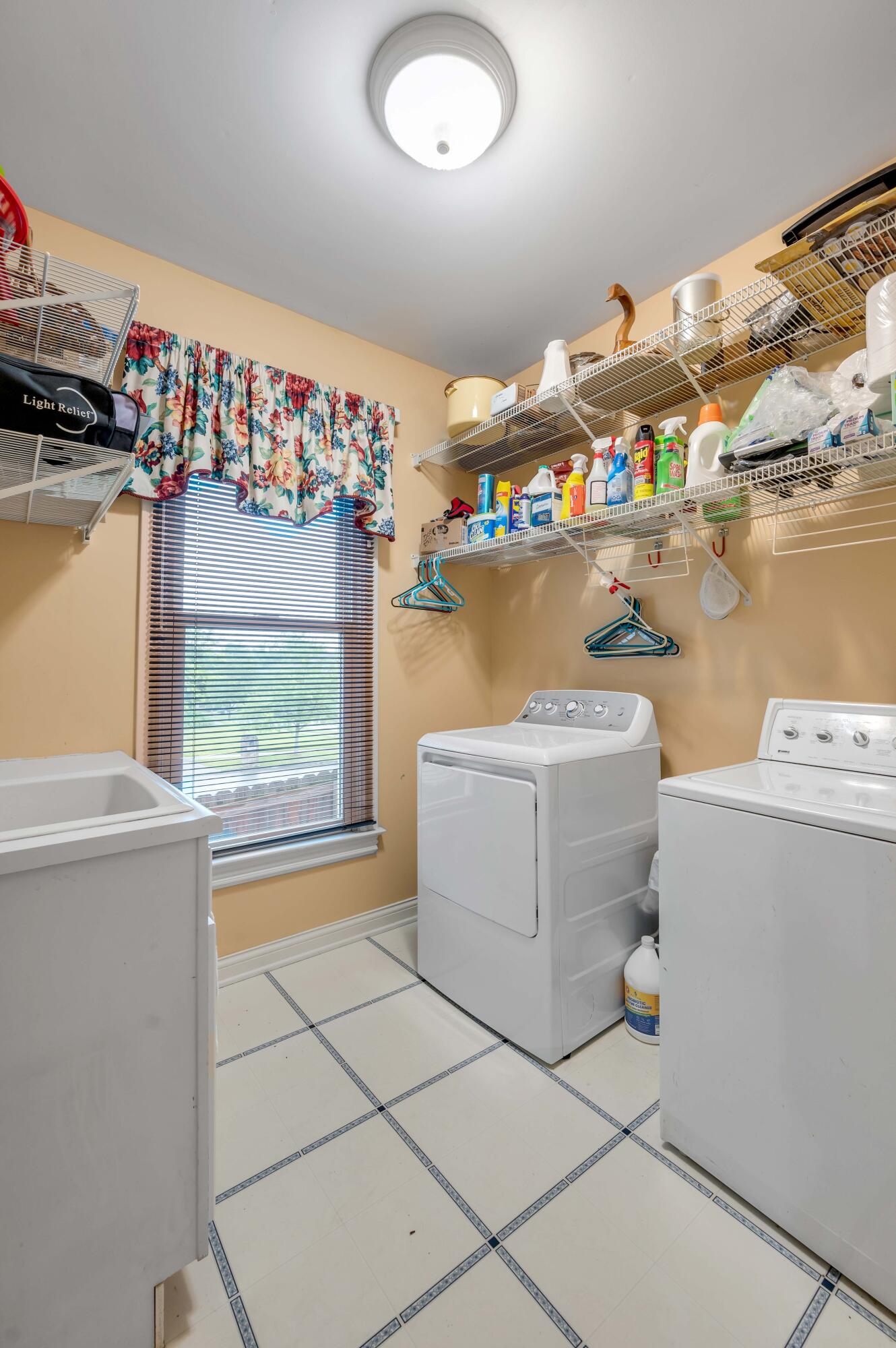 4304 Creek Valley Way