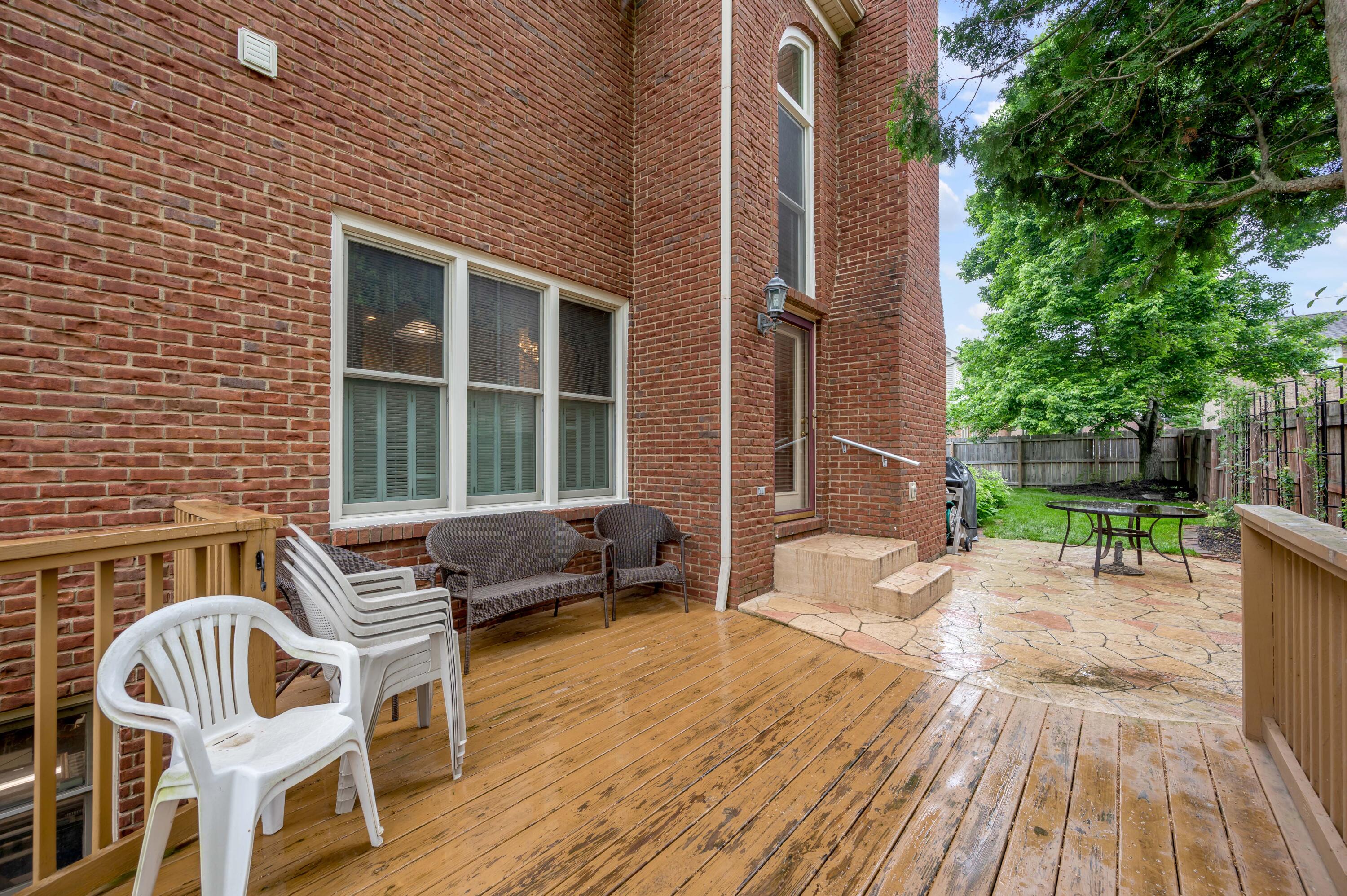 4304 Creek Valley Way