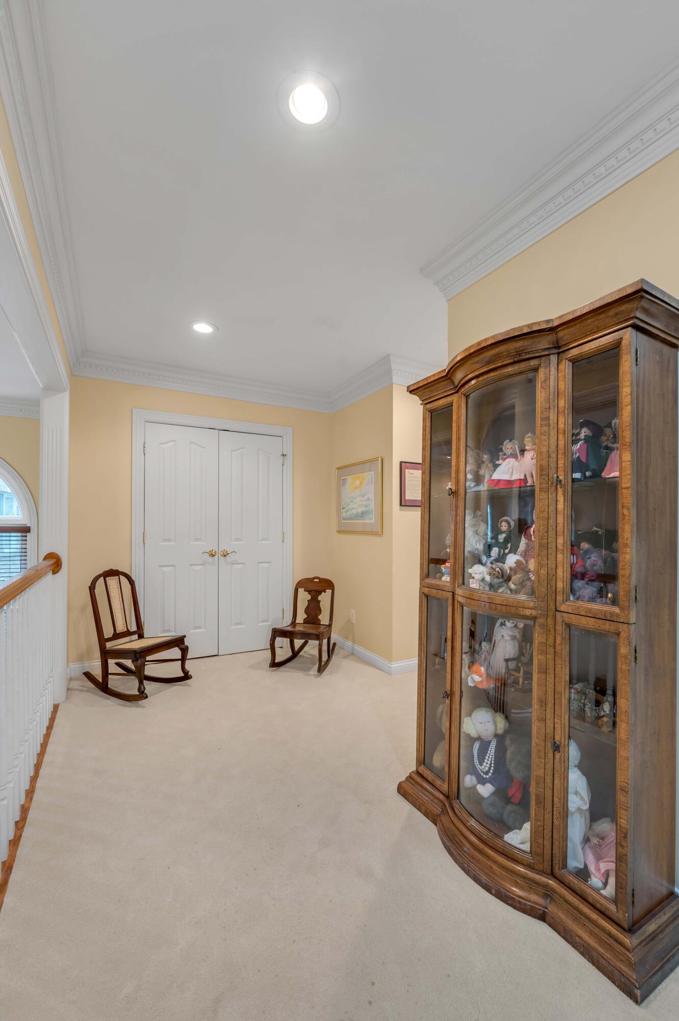 4304 Creek Valley Way