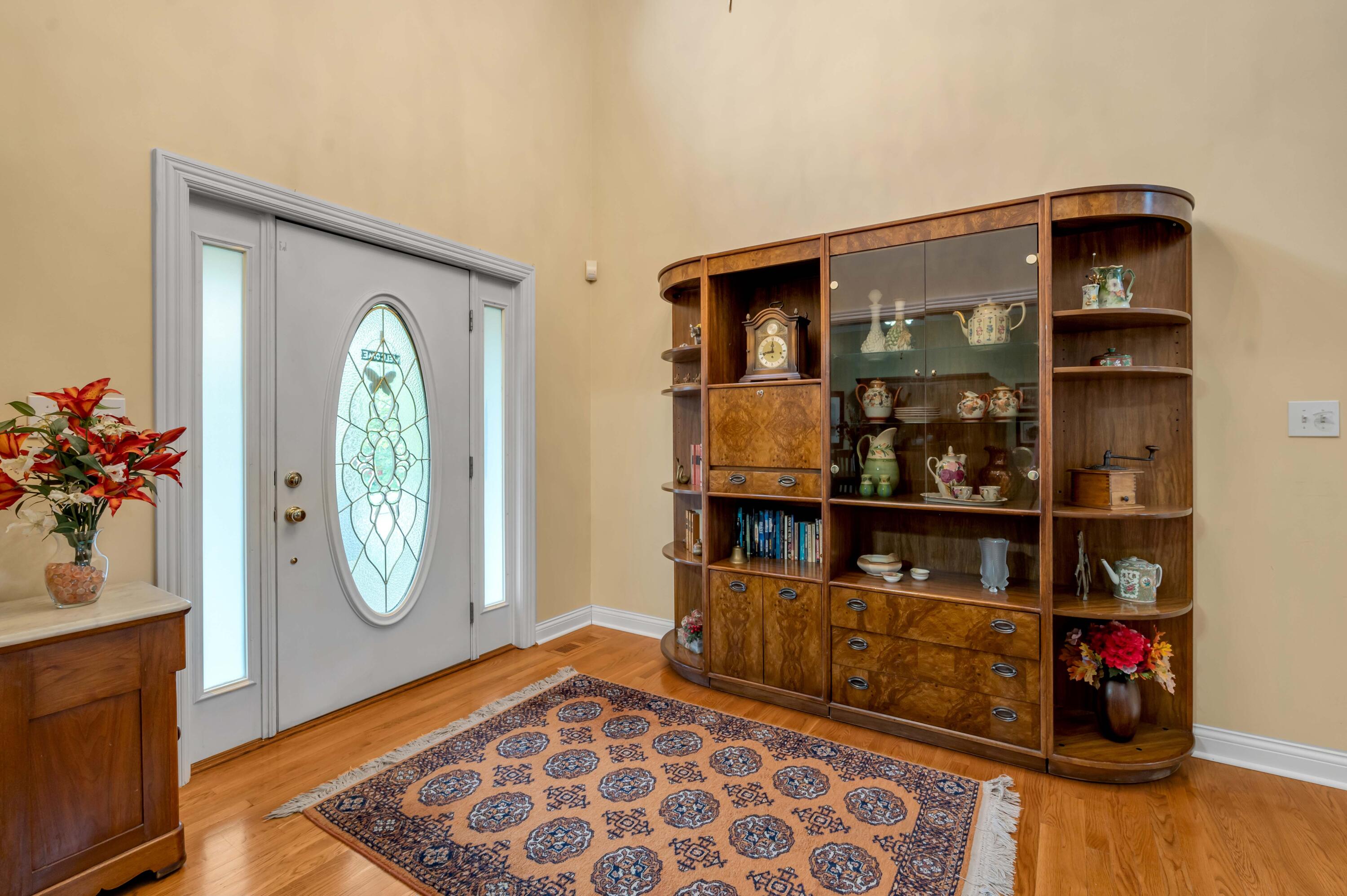 4304 Creek Valley Way