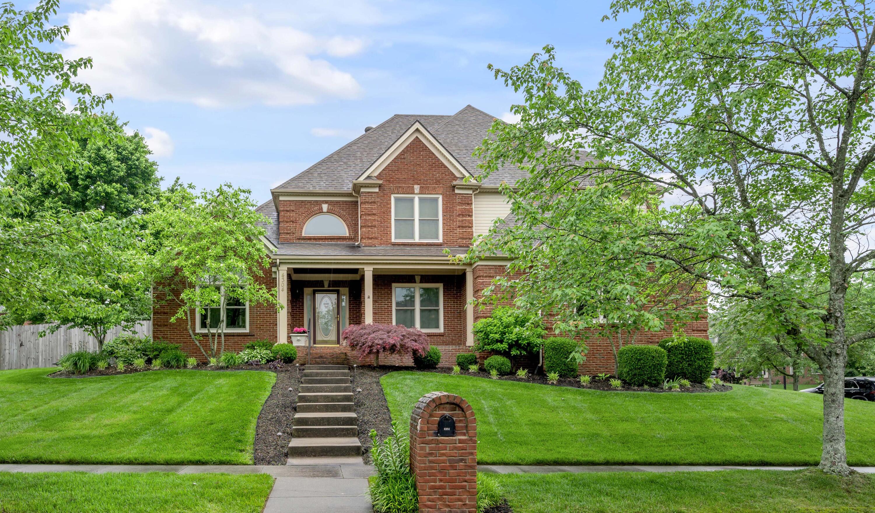 4304 Creek Valley Way