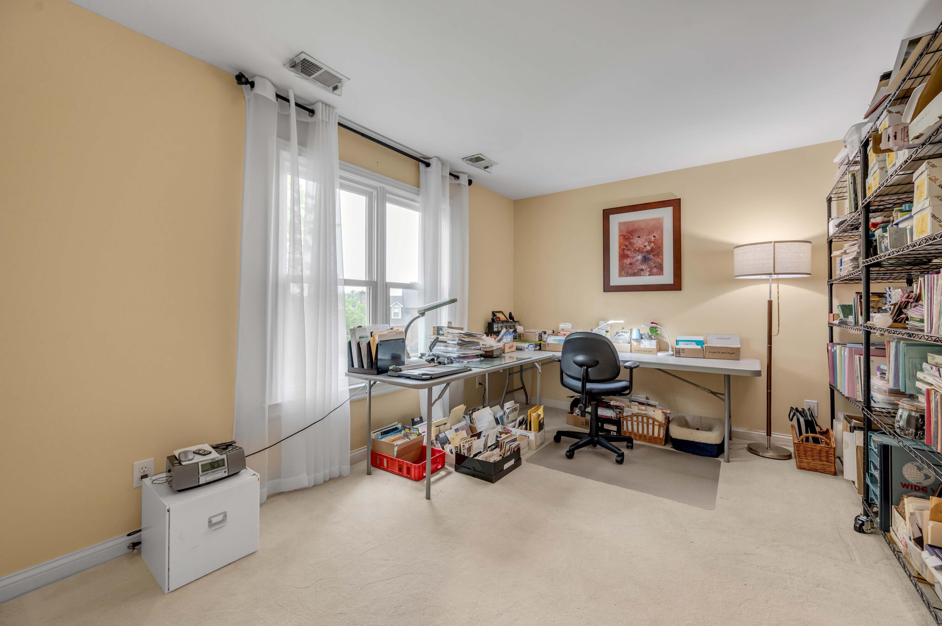 4304 Creek Valley Way