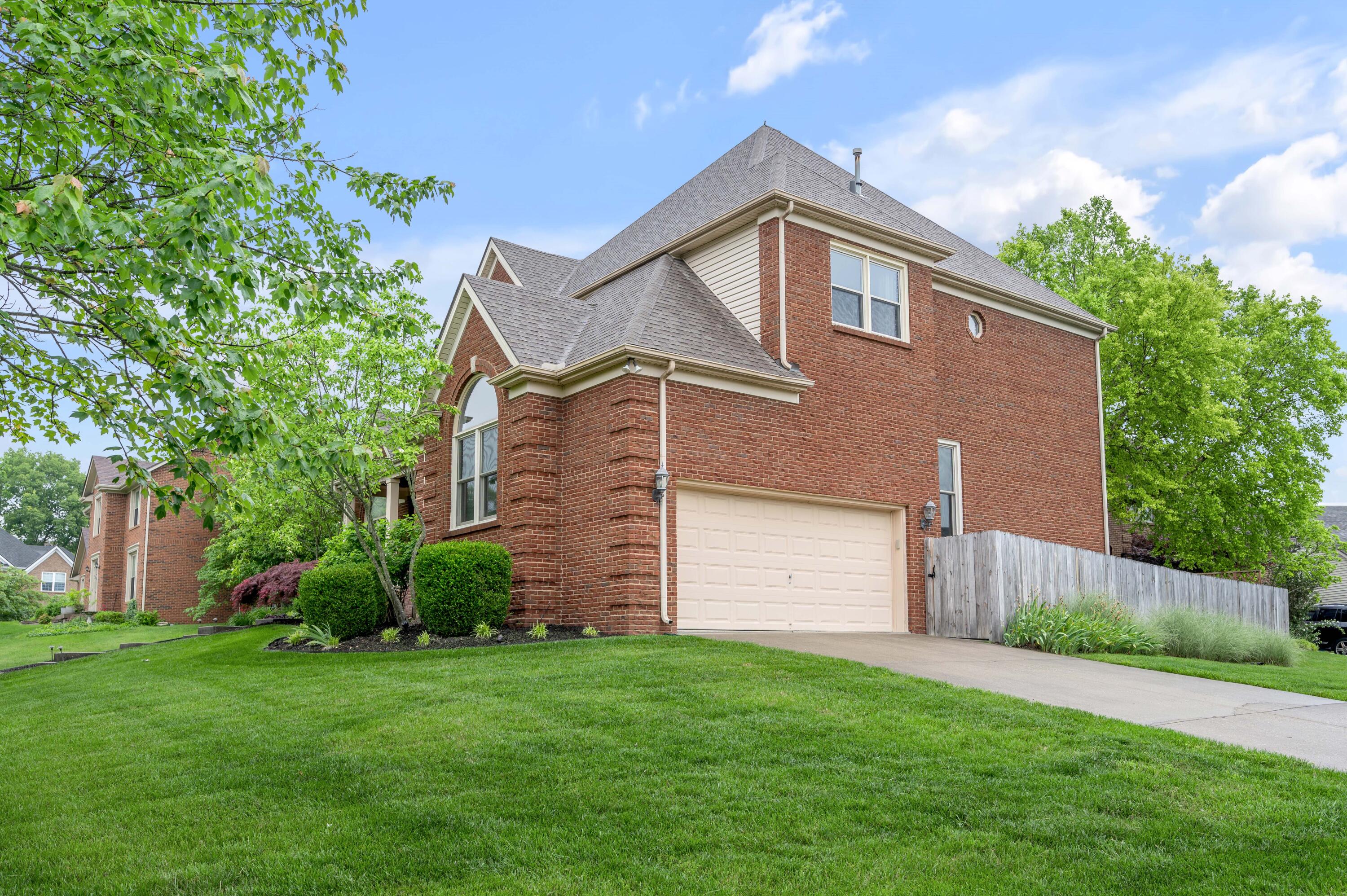 4304 Creek Valley Way