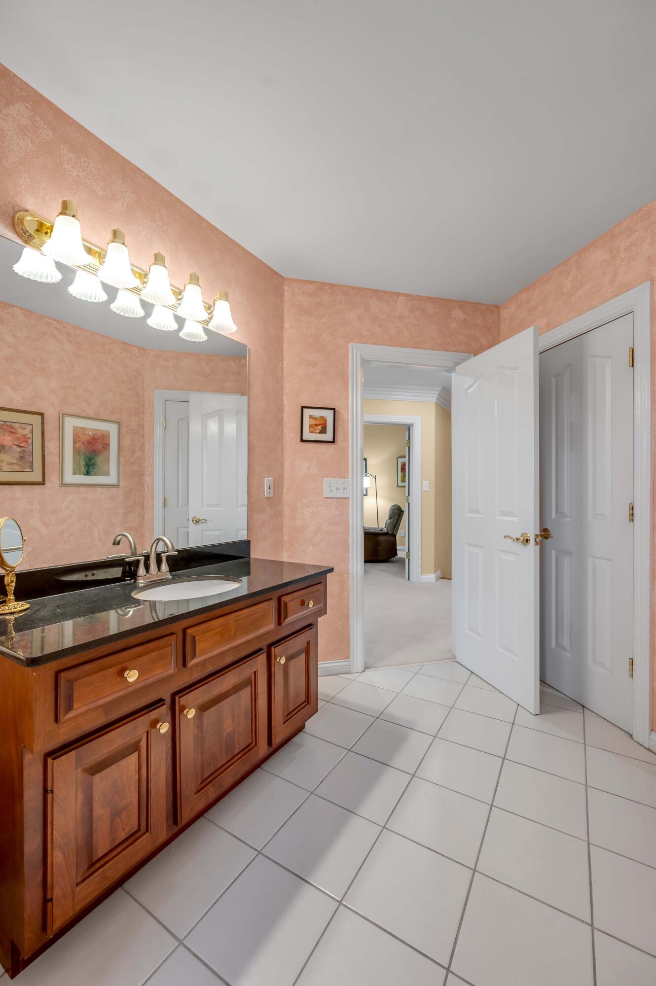 4304 Creek Valley Way