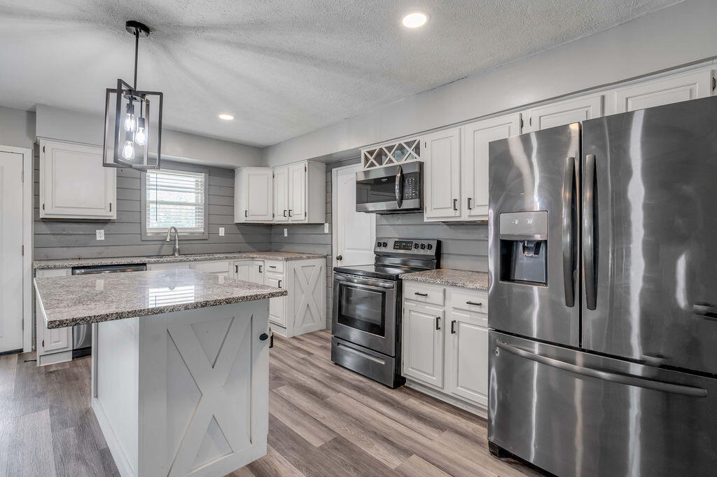 911 Charlie Norris Road