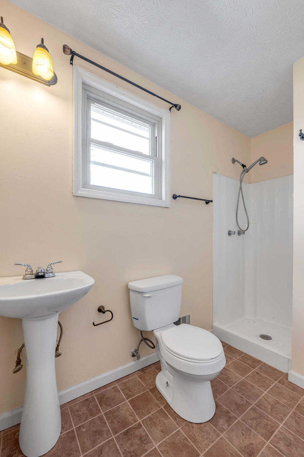 911 Charlie Norris Road