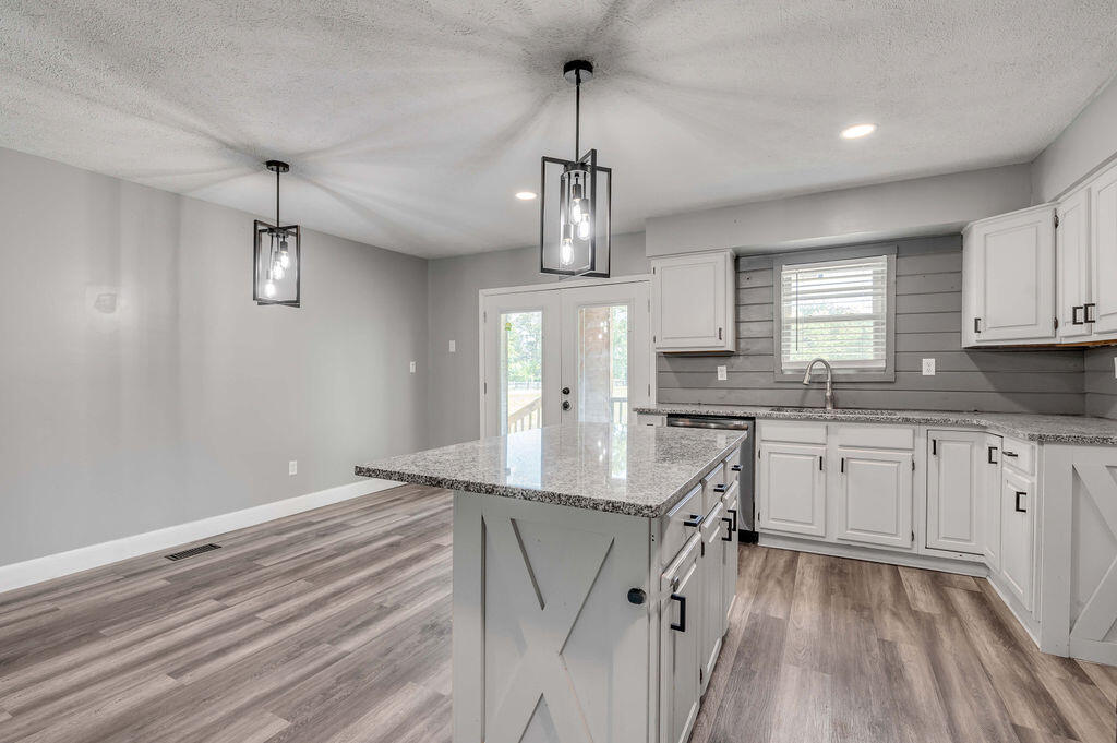 911 Charlie Norris Road