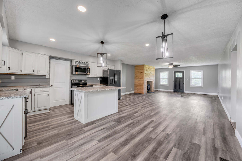 911 Charlie Norris Road