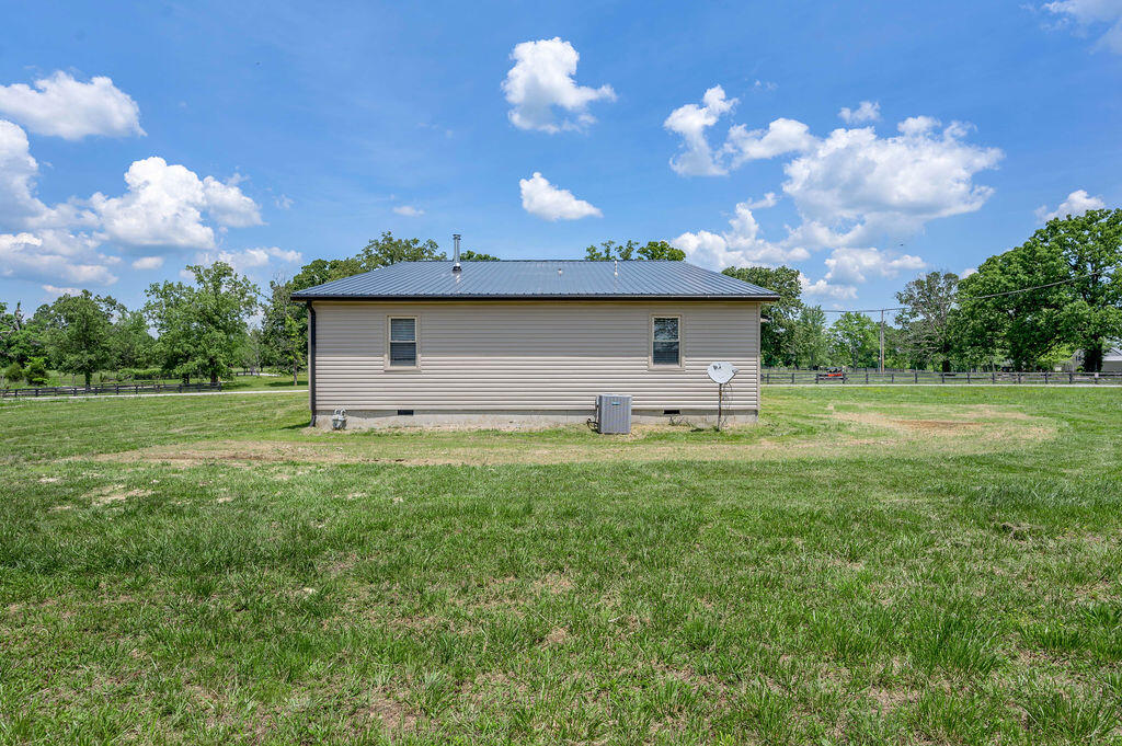 911 Charlie Norris Road