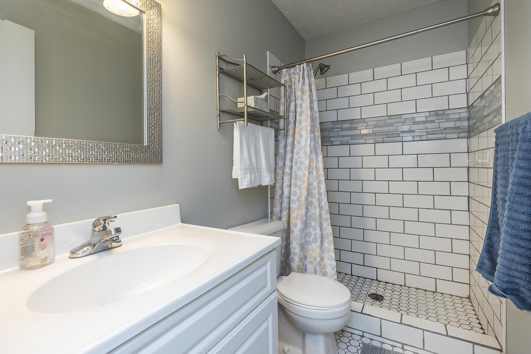 421 Redding Road Unit: 18