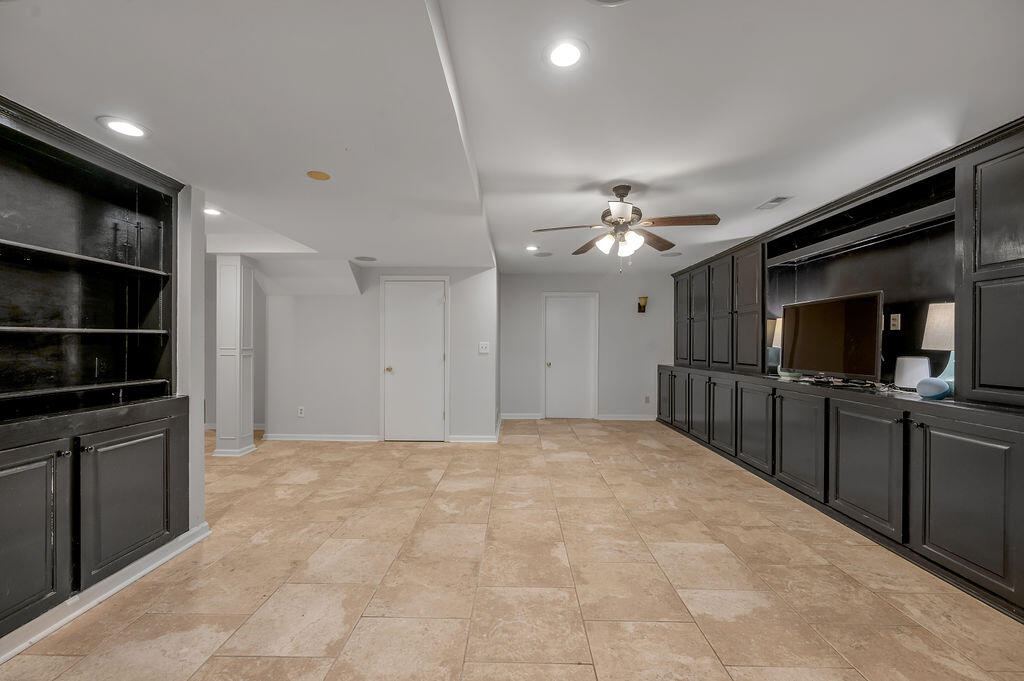 3229 Kettering Court