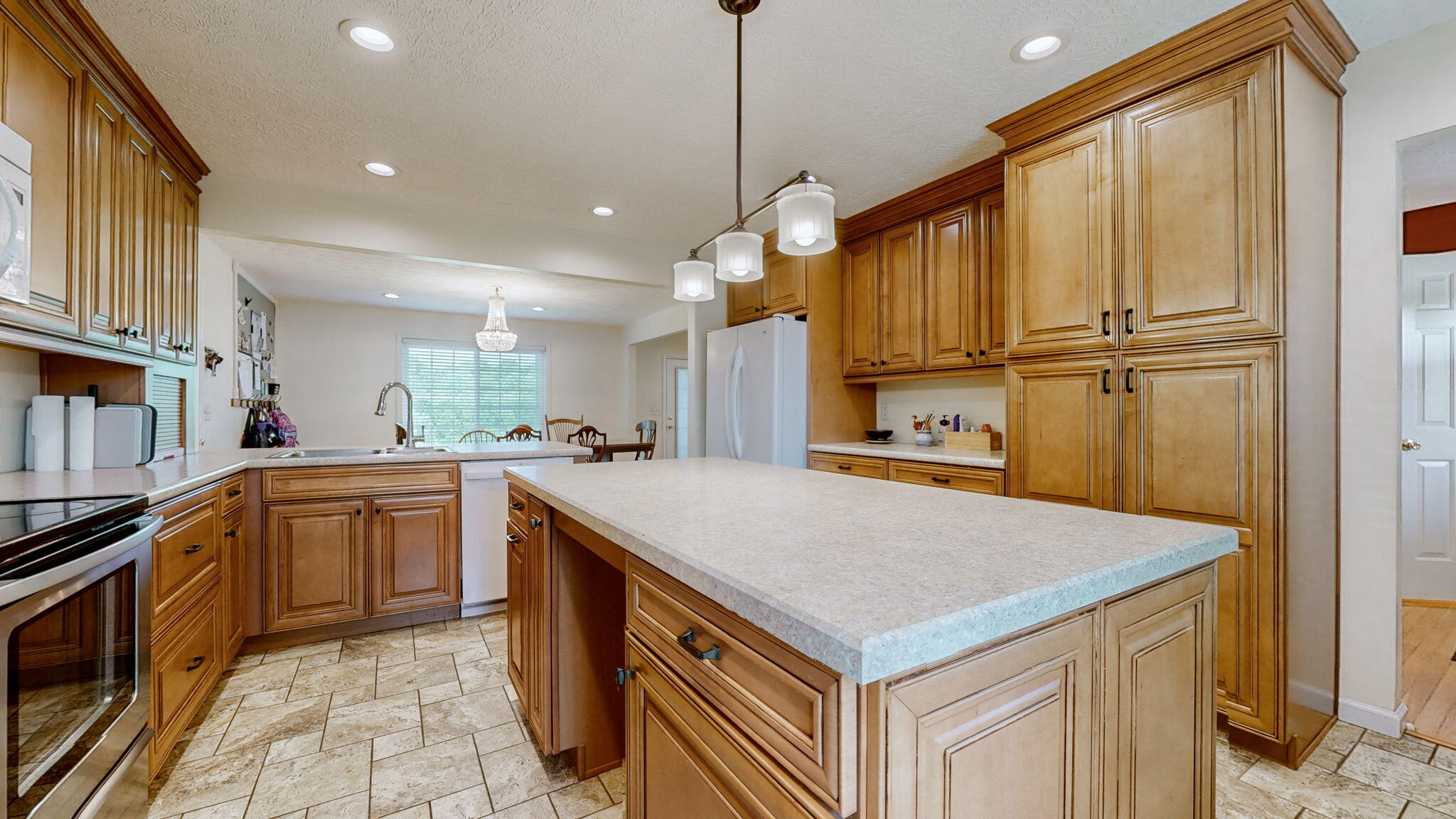 5032 Bob White Drive