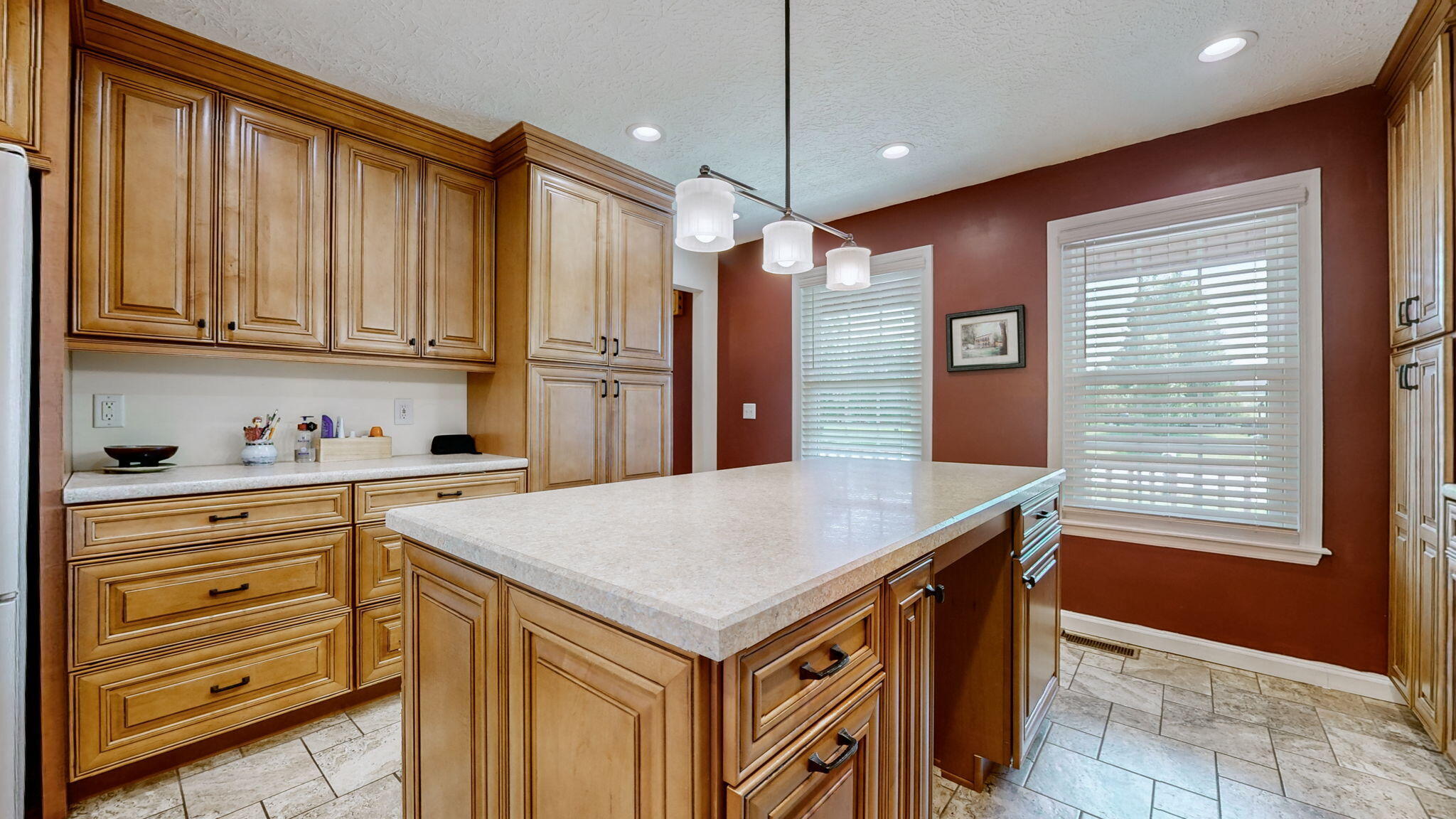 5032 Bob White Drive