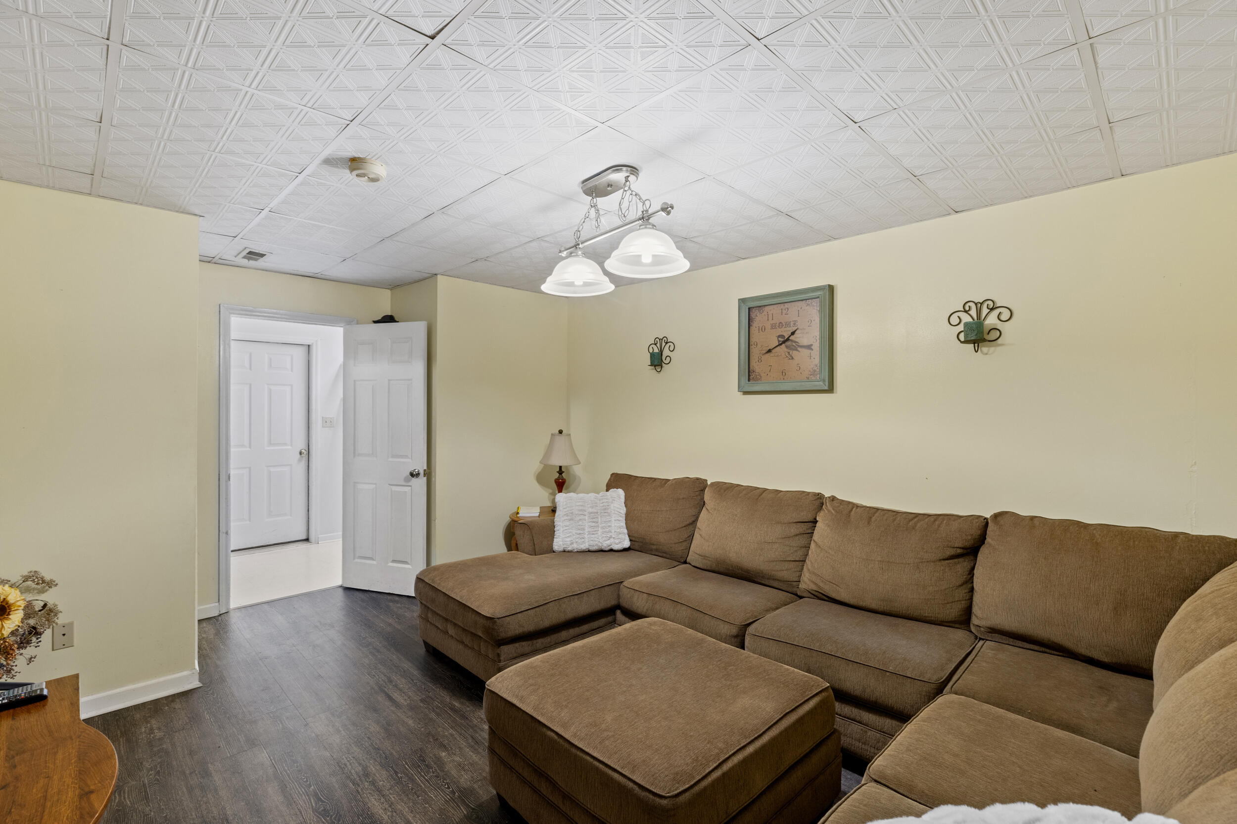 2220 Santa Anita Drive