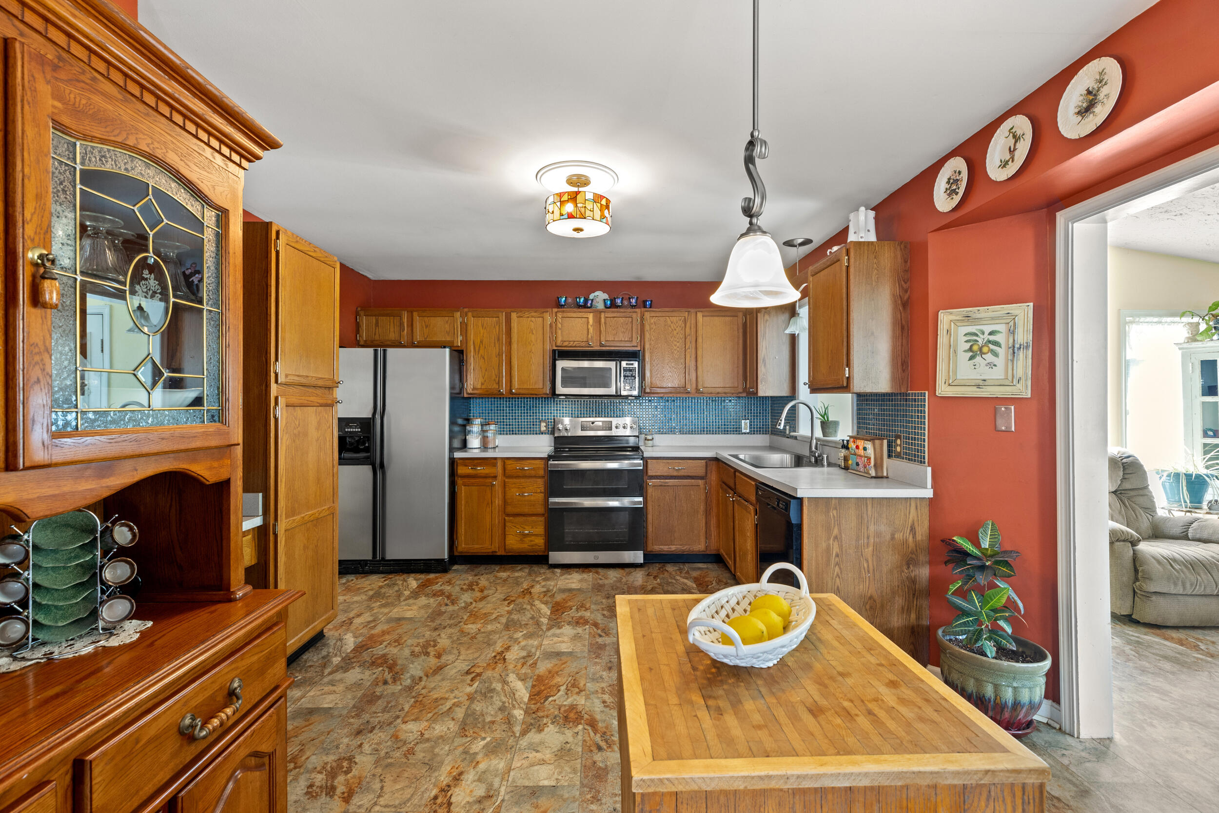 2220 Santa Anita Drive