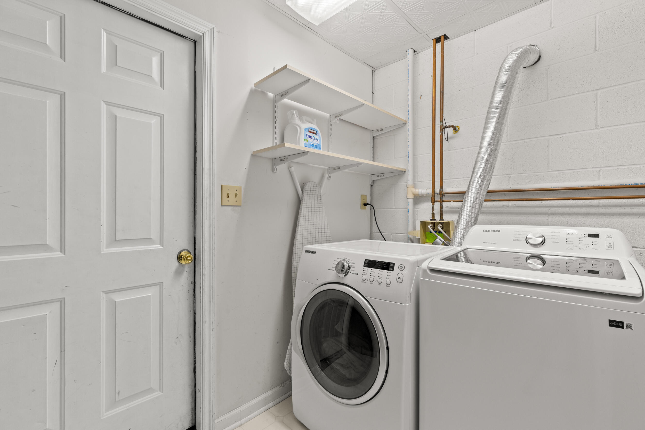 2220 Santa Anita Drive