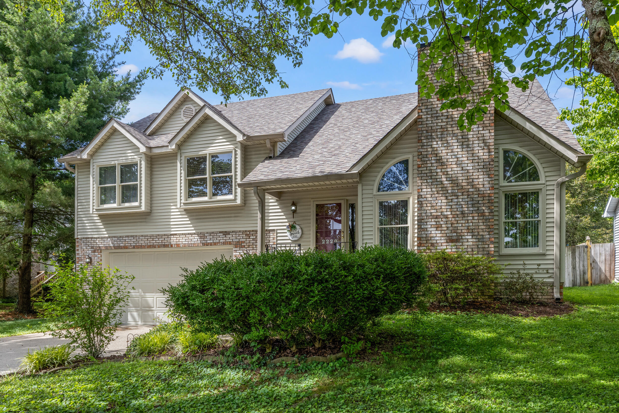 2220 Santa Anita Drive