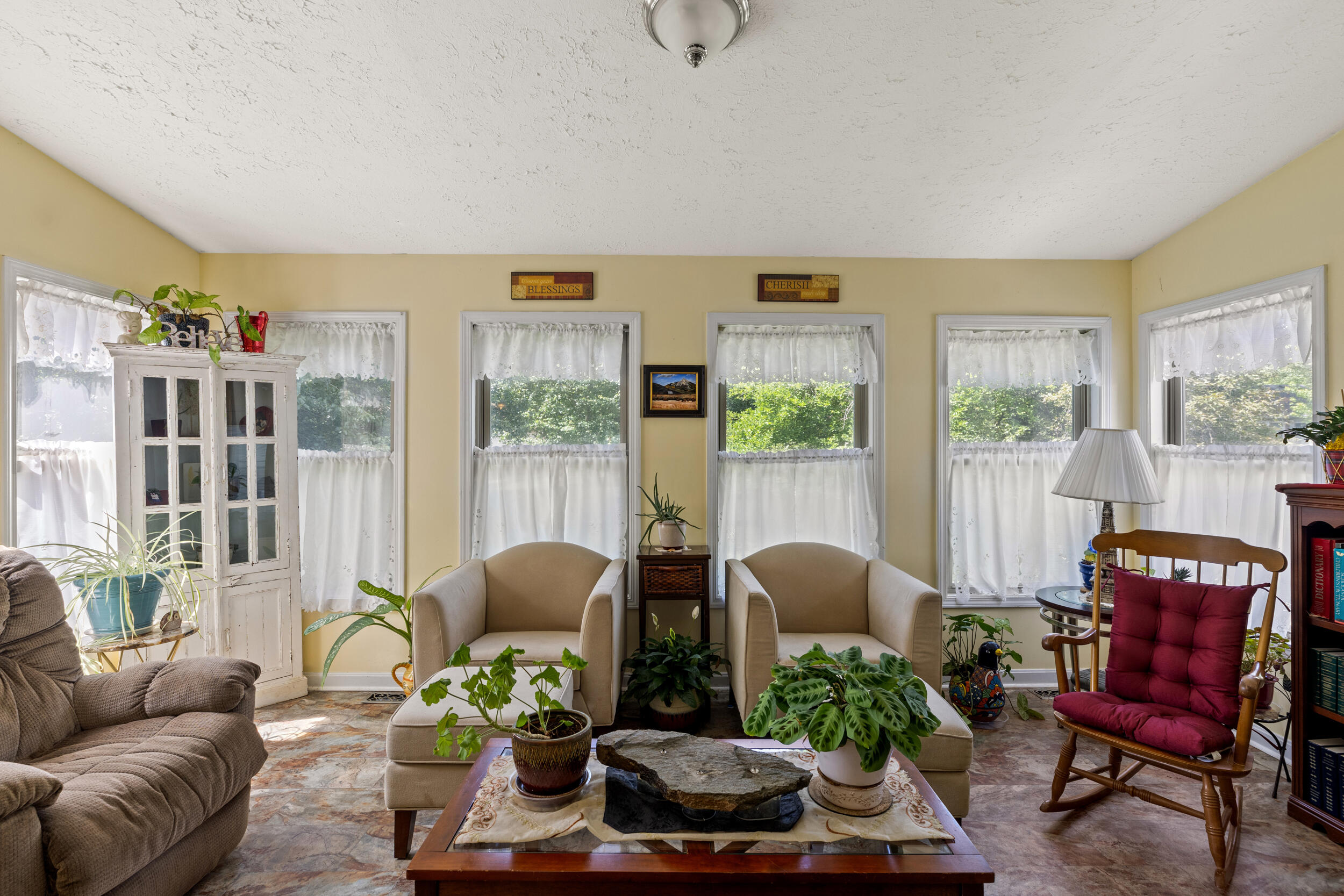 2220 Santa Anita Drive