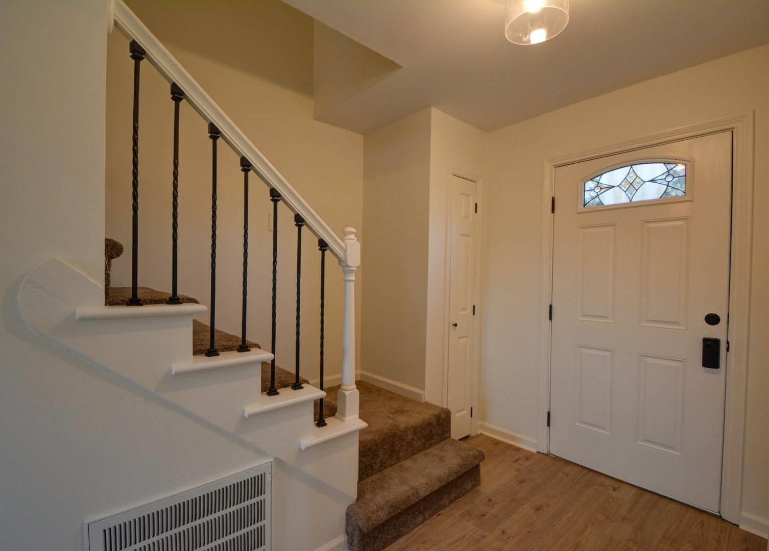 232 Colchester Drive