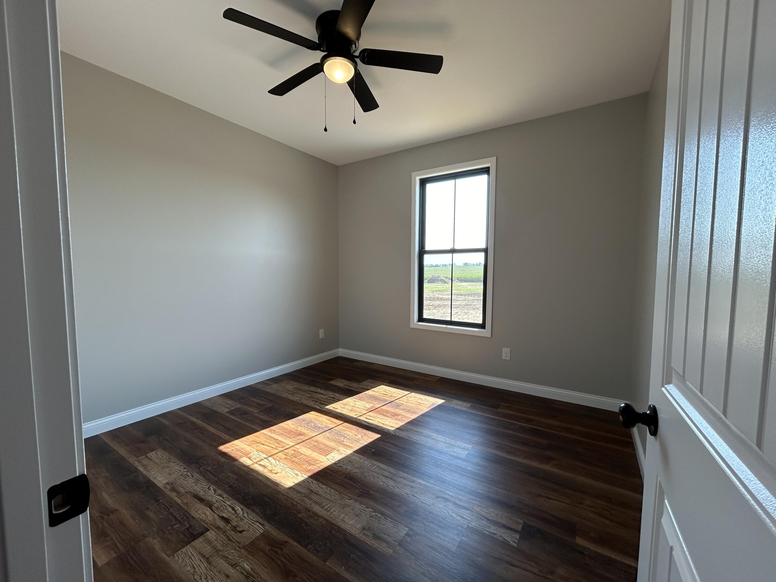 543 Robb Road Unit: lot 4