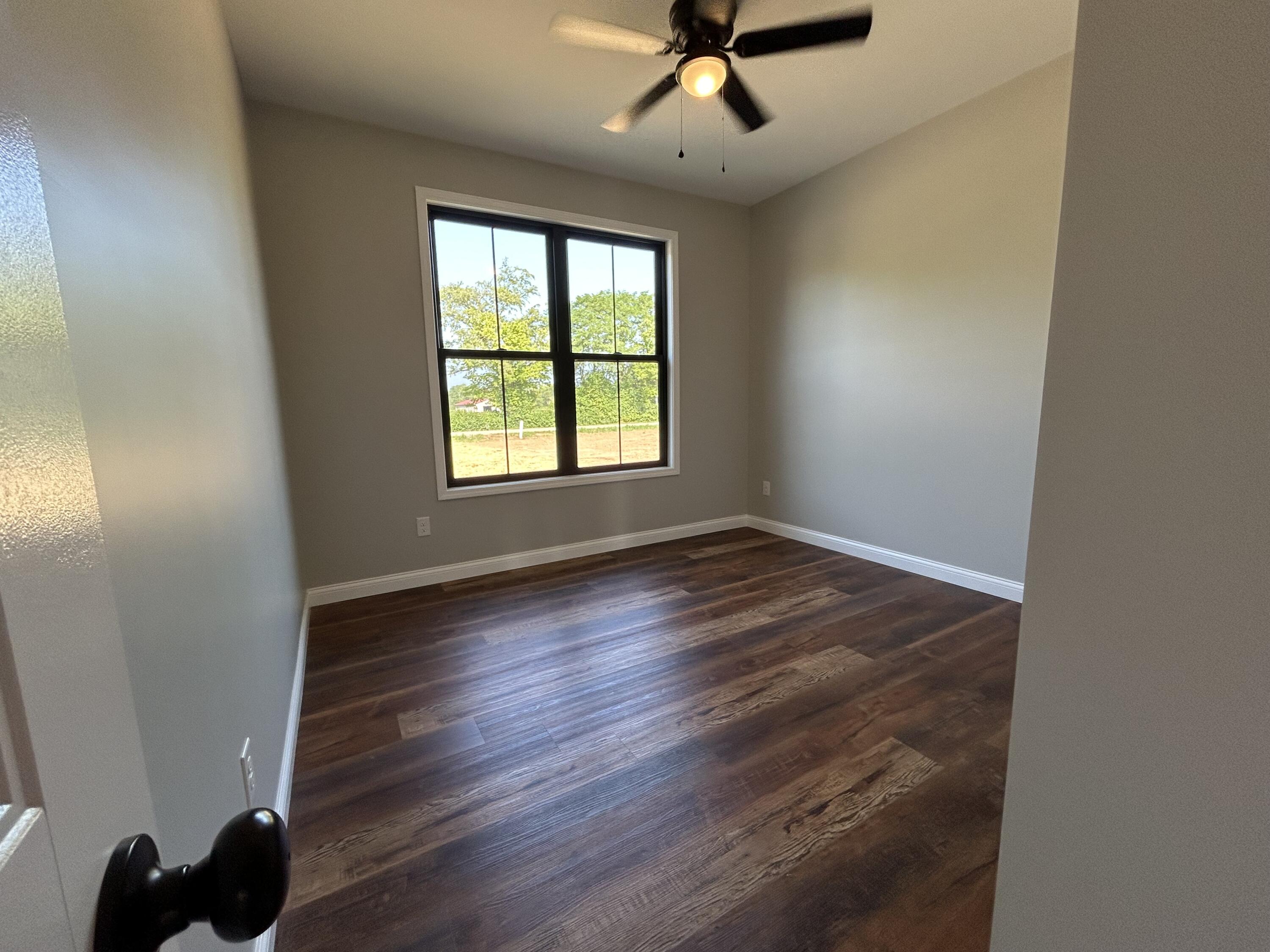 543 Robb Road Unit: lot 4