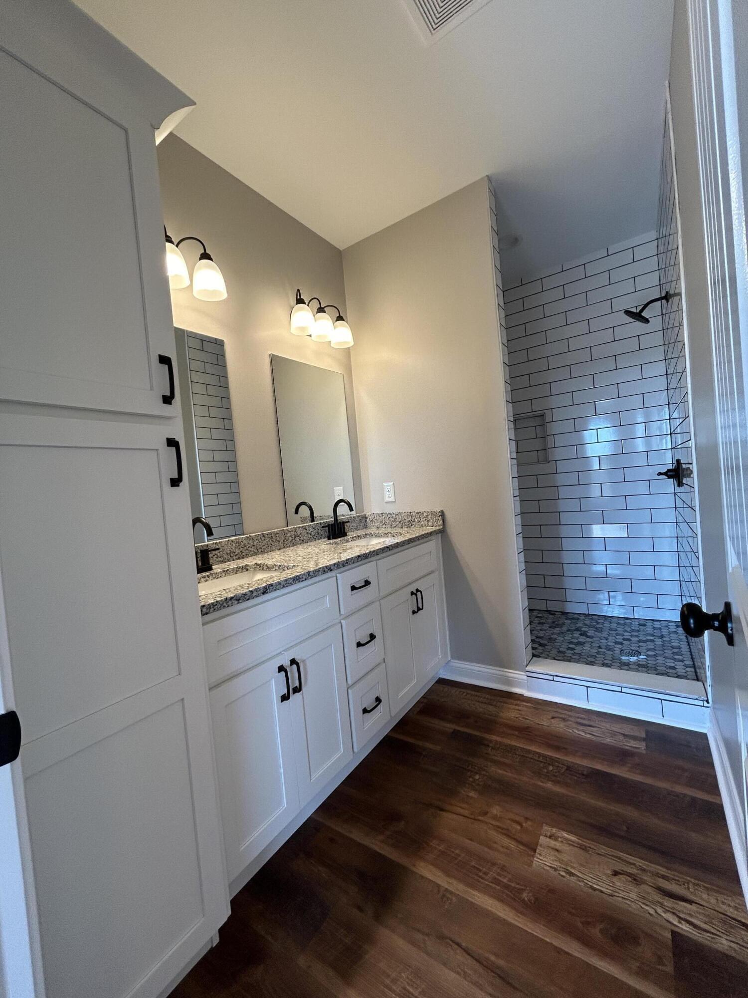 543 Robb Road Unit: lot 4