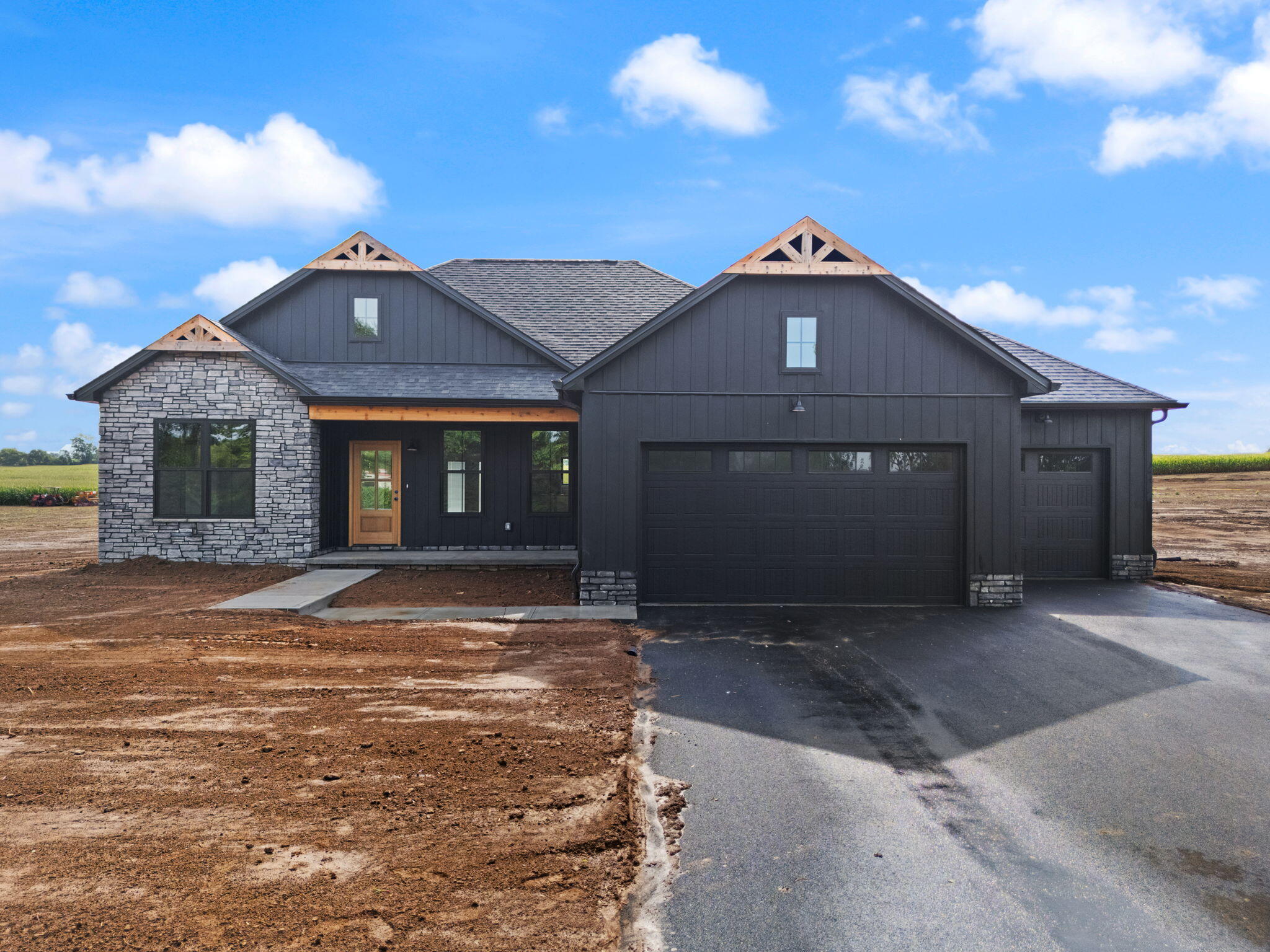 543 Robb Road Unit: lot 4