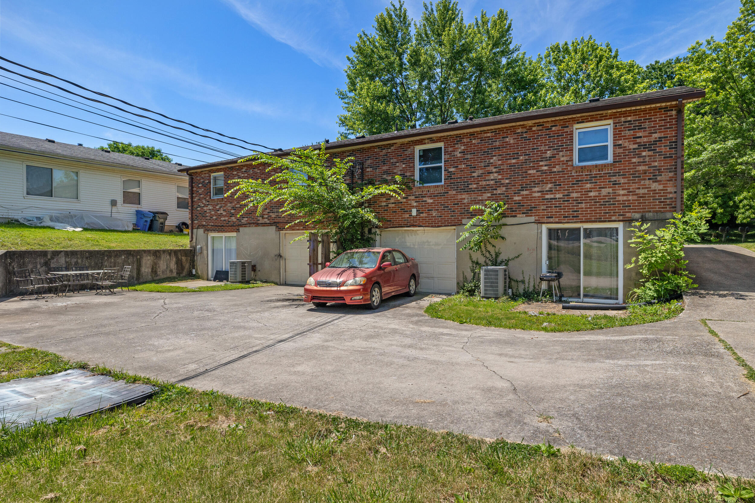 1341 Leaning Tree Lane