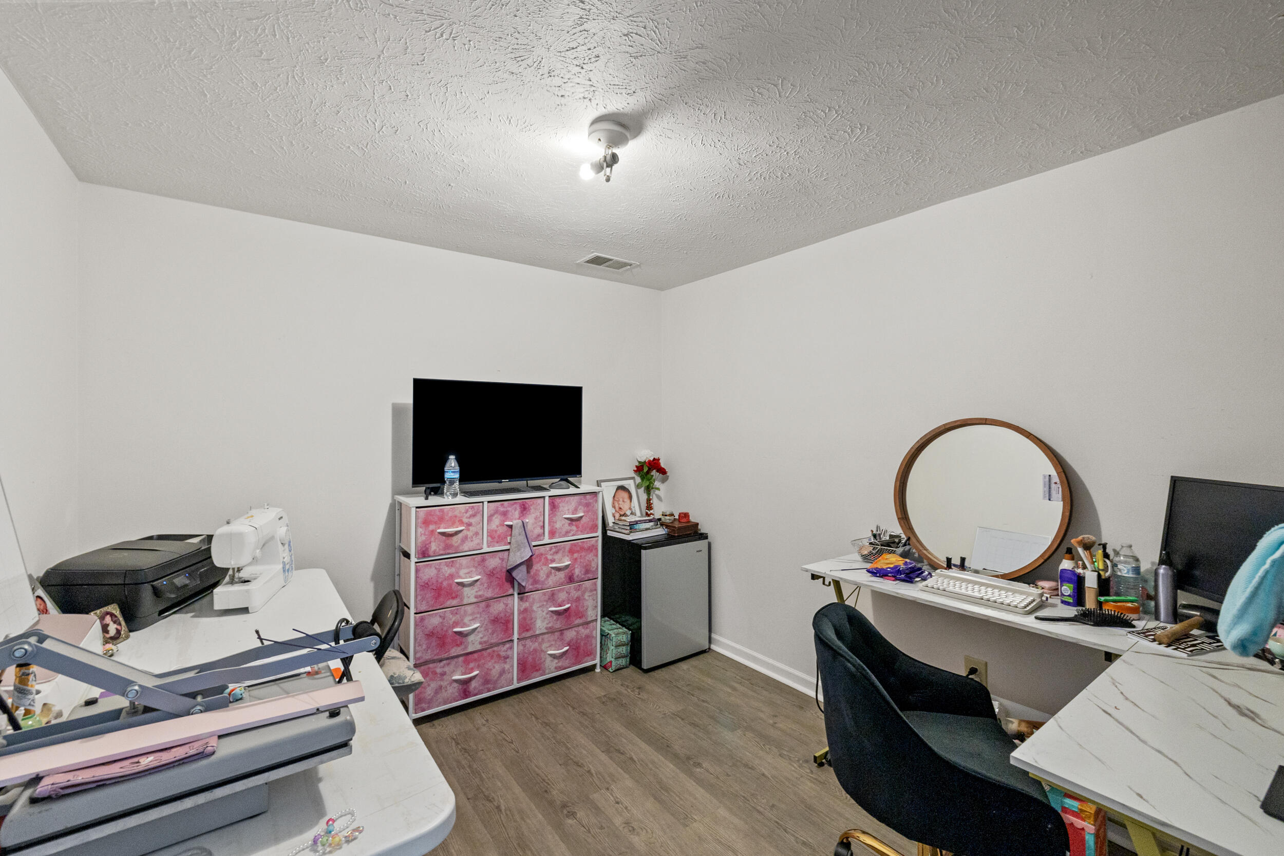 1341 Leaning Tree Lane