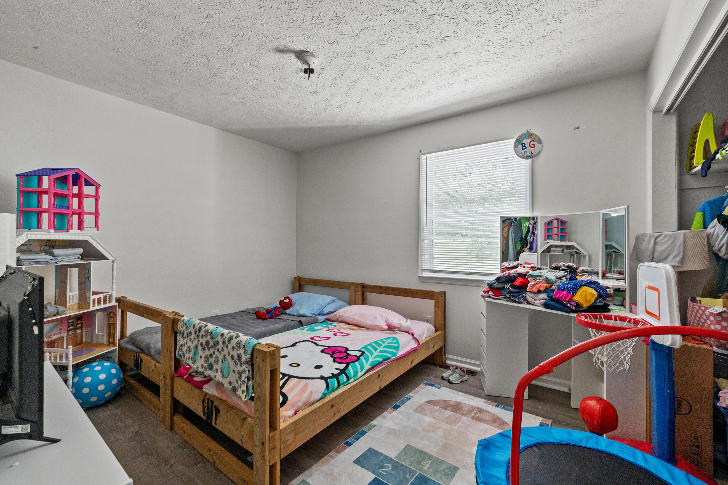 1341 Leaning Tree Lane