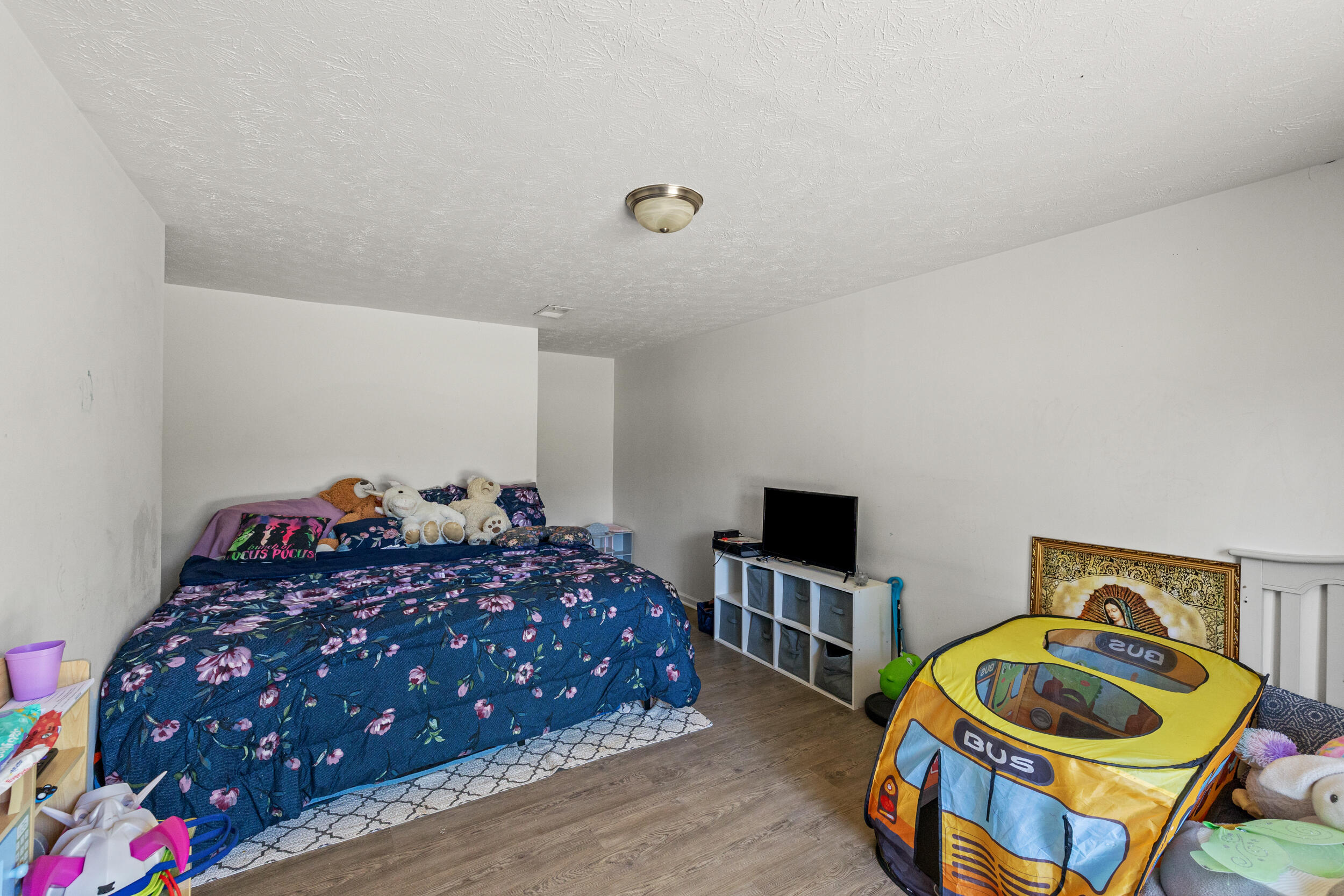 1341 Leaning Tree Lane