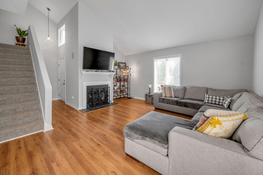 1140 Bay Meadows Drive