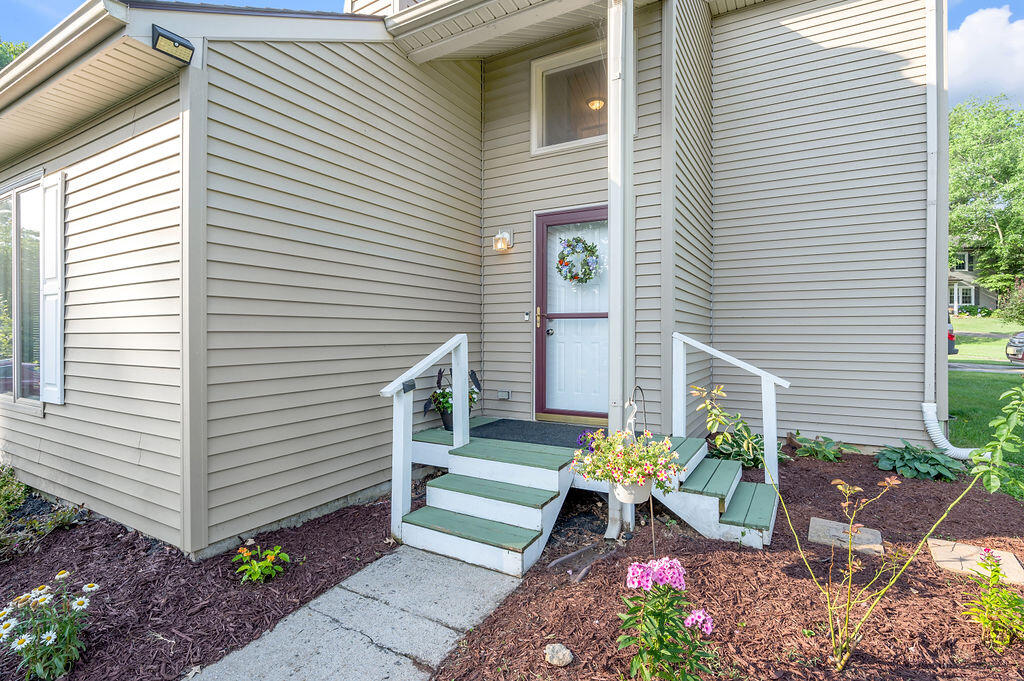 1140 Bay Meadows Drive