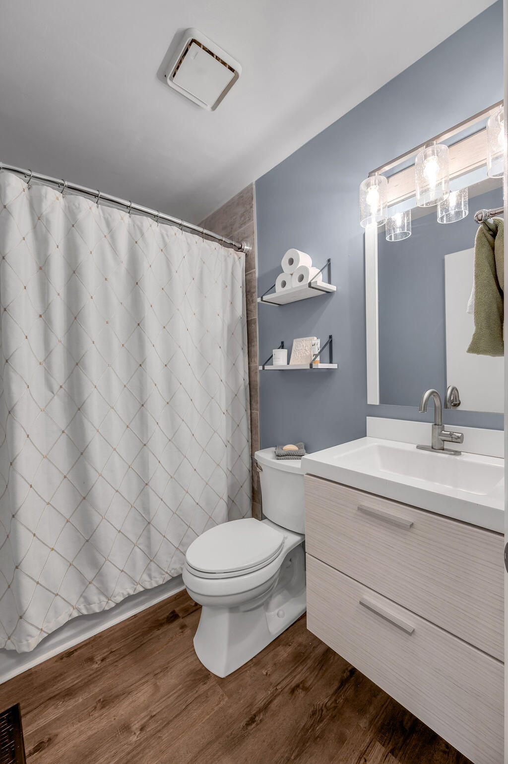 1140 Bay Meadows Drive