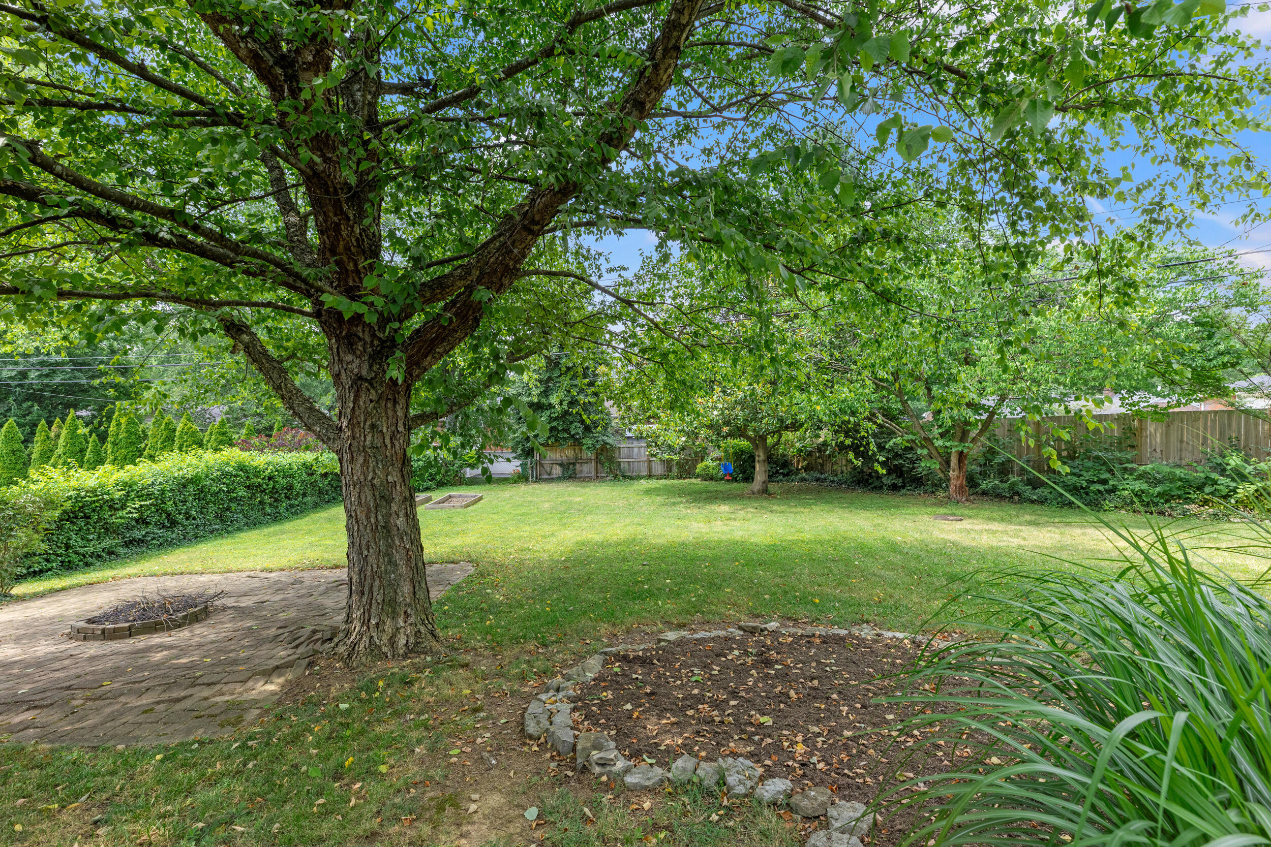 3407 Thistleton Drive