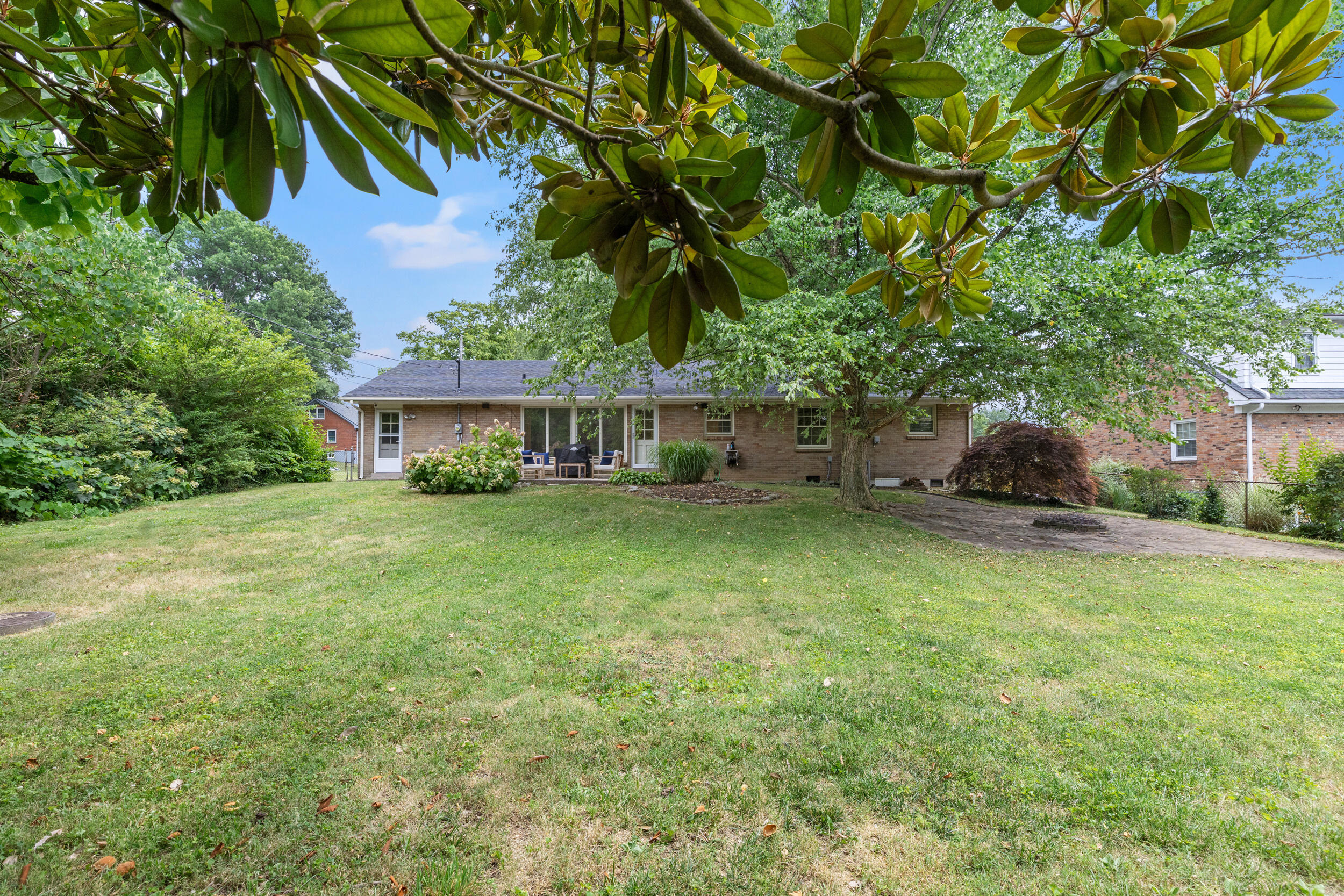 3407 Thistleton Drive