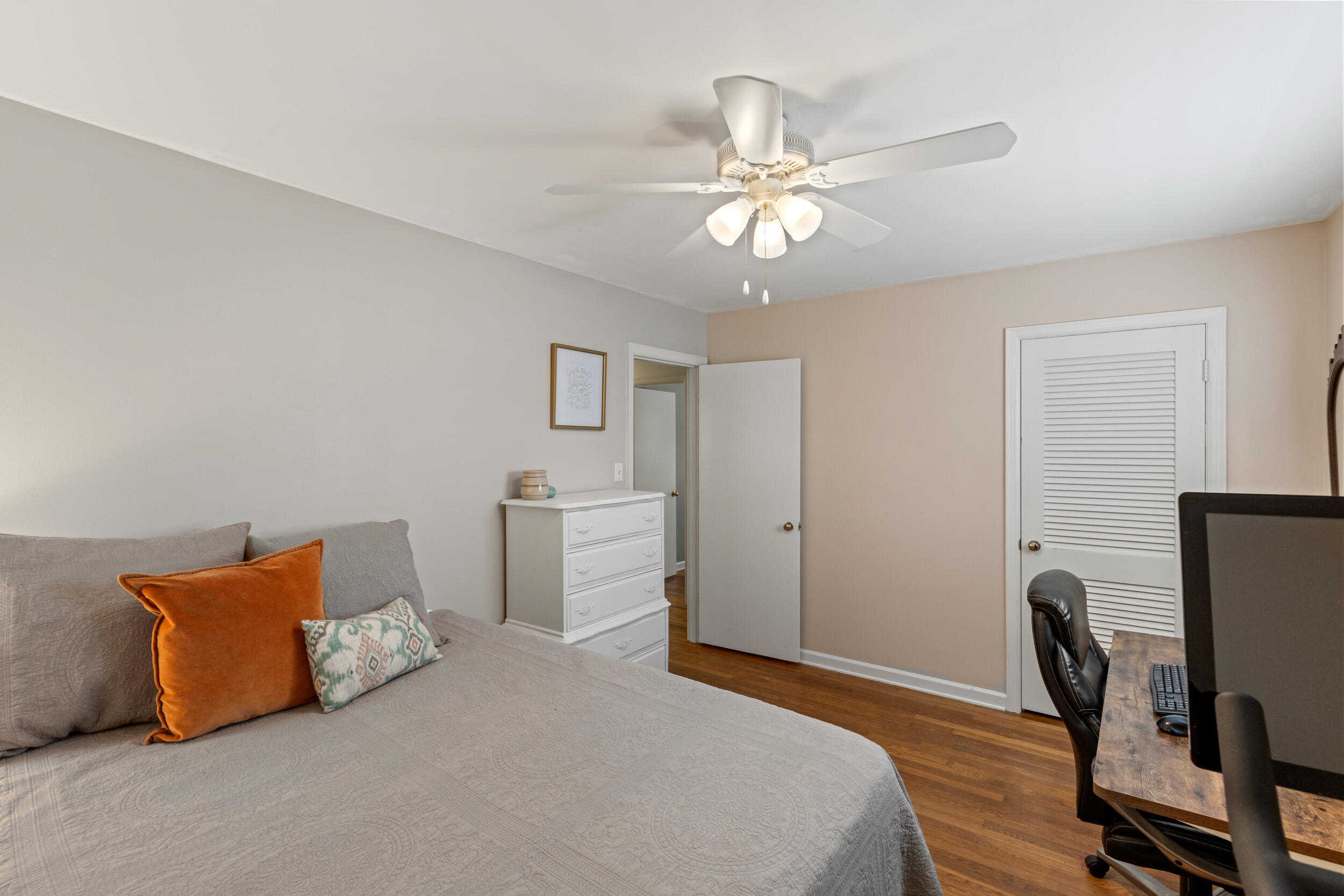 3407 Thistleton Drive