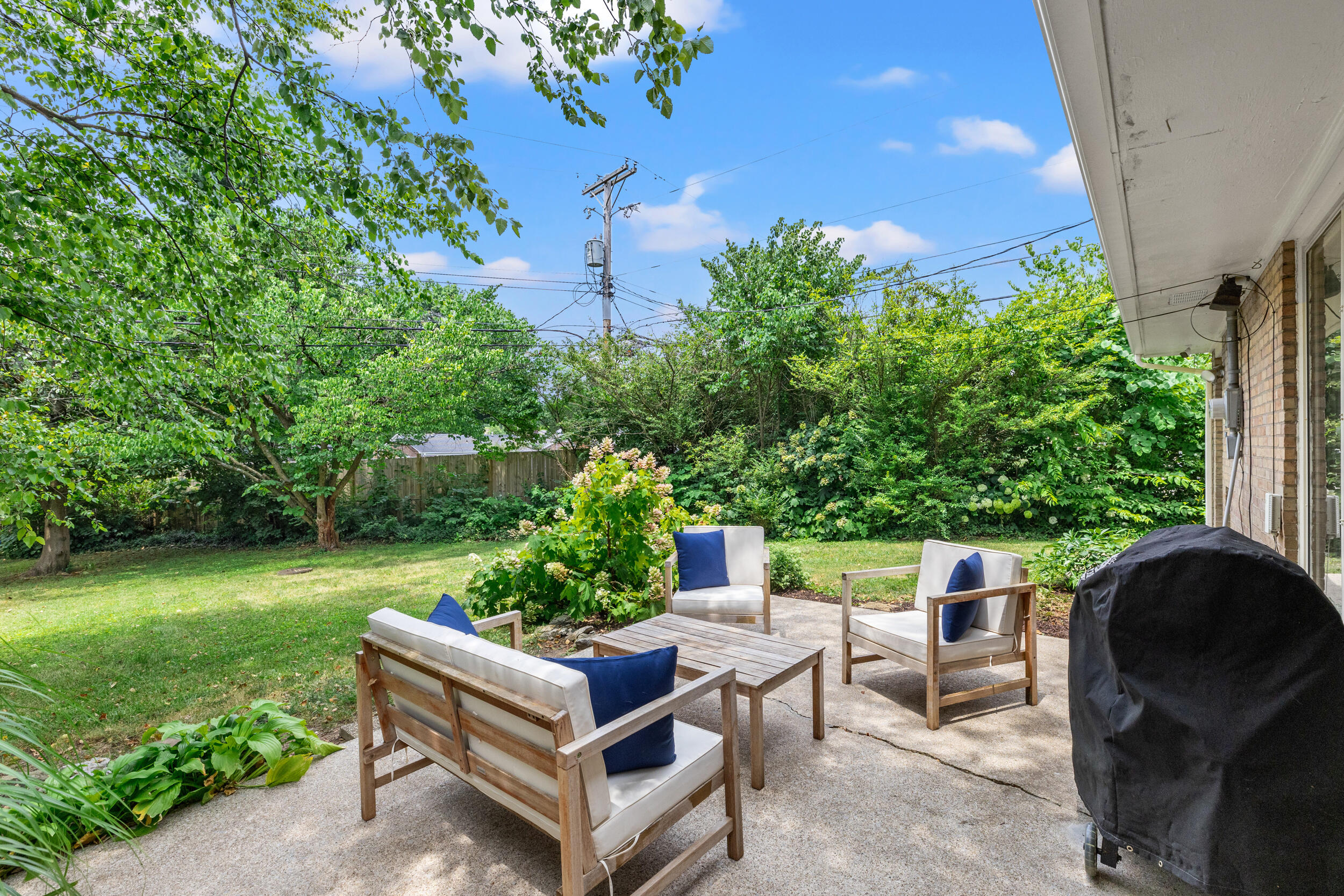 3407 Thistleton Drive