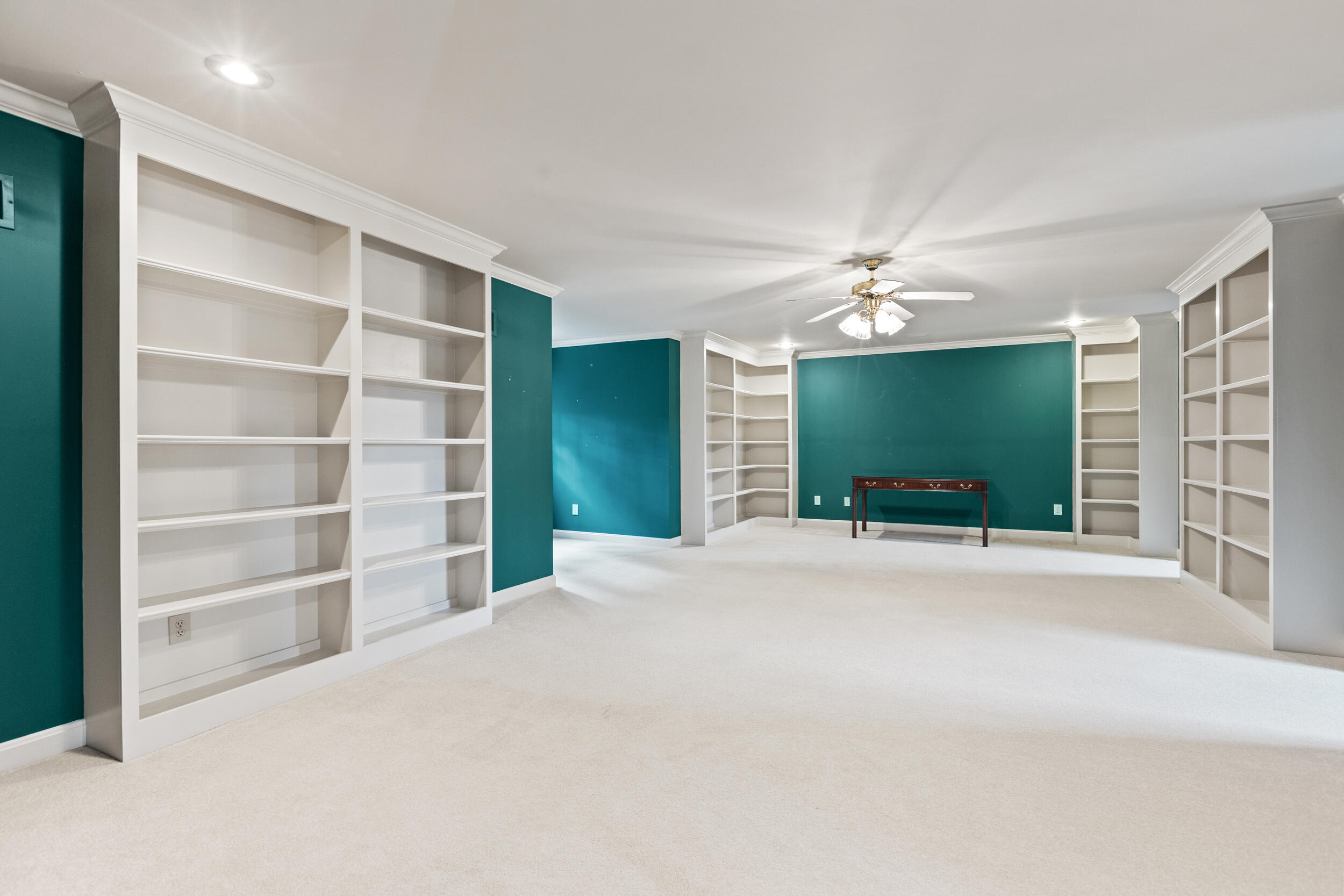 4800 Chelmsbury Lane