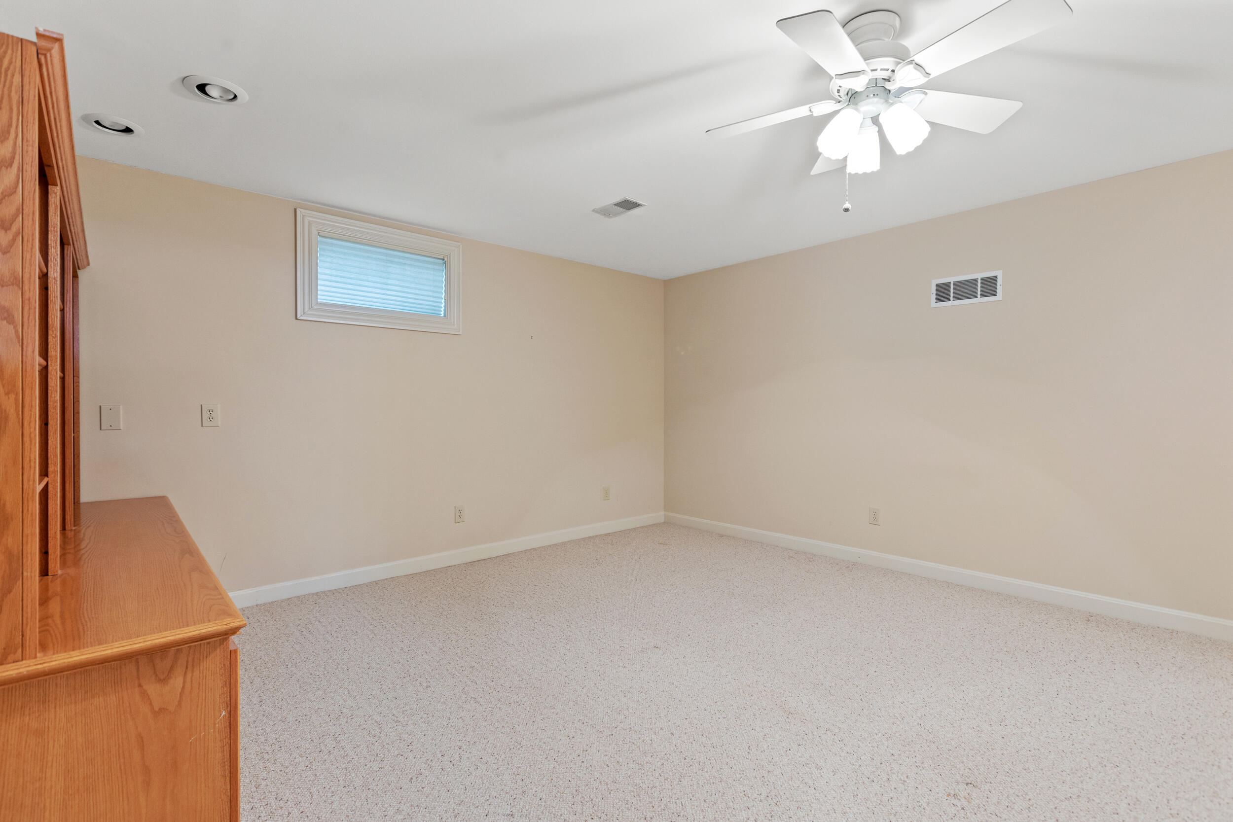 4800 Chelmsbury Lane