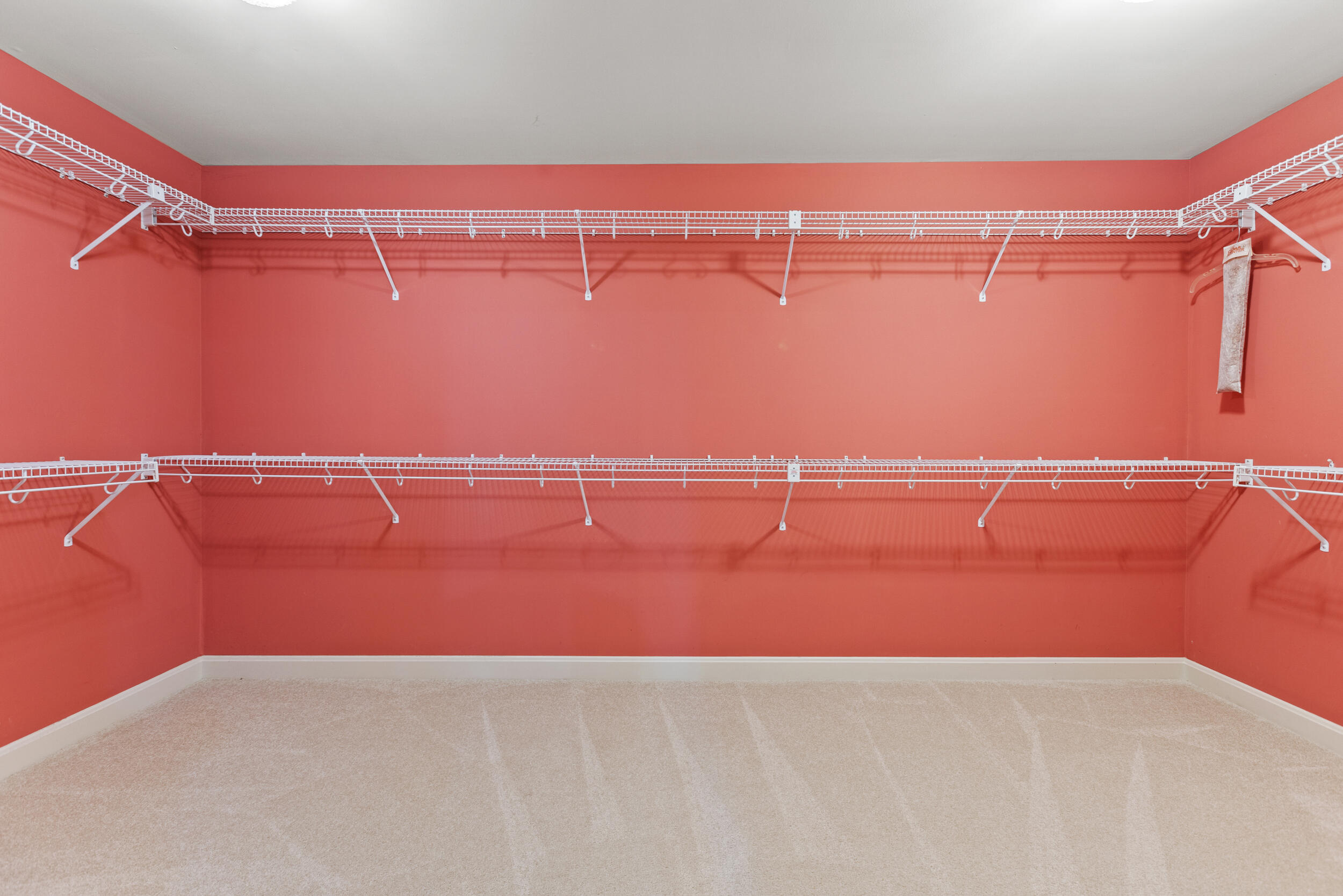 4800 Chelmsbury Lane