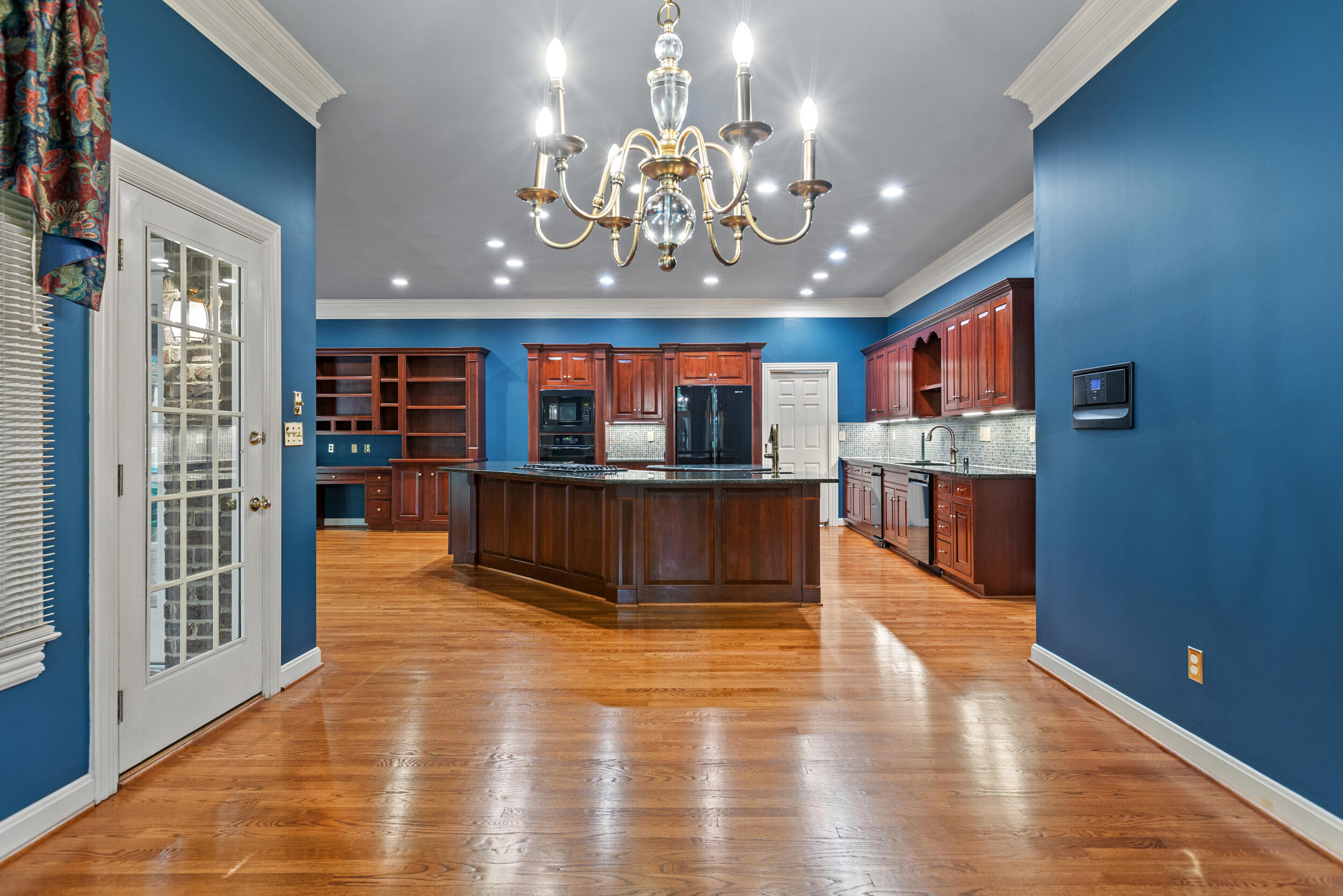 4800 Chelmsbury Lane