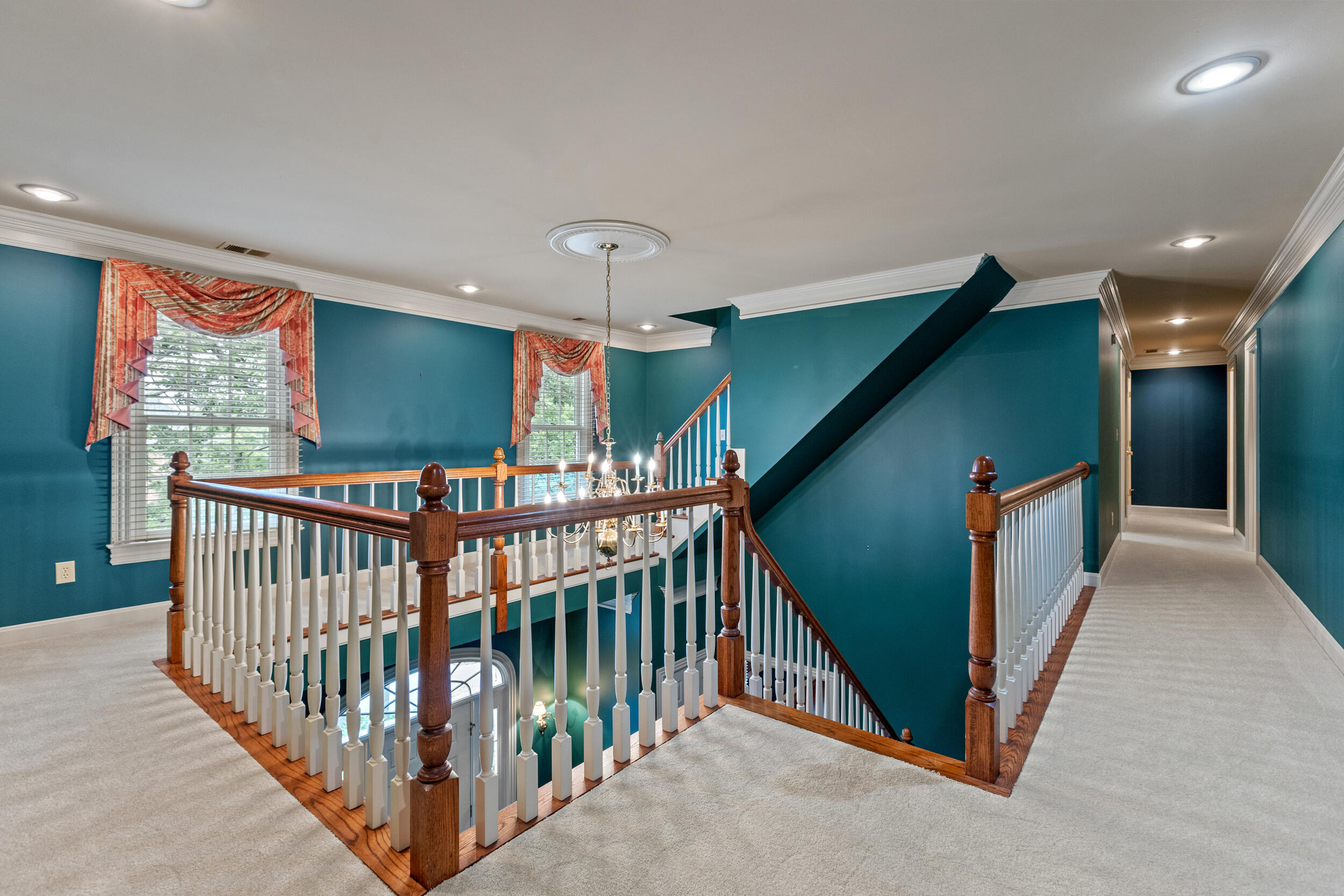 4800 Chelmsbury Lane